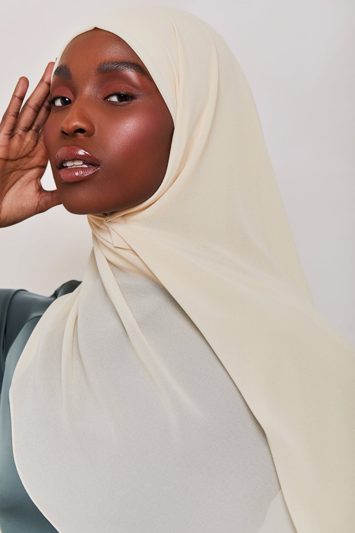 Essential Chiffon Hijab - Cream Scarves & Shawls epschoolboard 