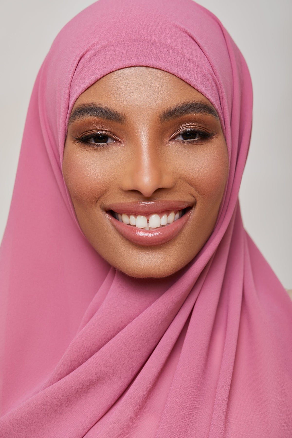 Essential Chiffon Hijab - Hibiscus Scarves & Shawls saigonodysseyhotel 