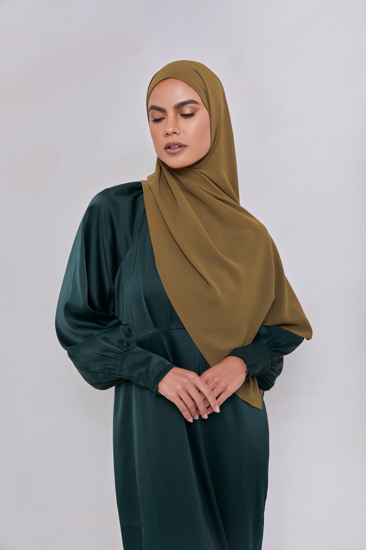 Essential Chiffon Hijab - Olive Scarves & Shawls saigonodysseyhotel 
