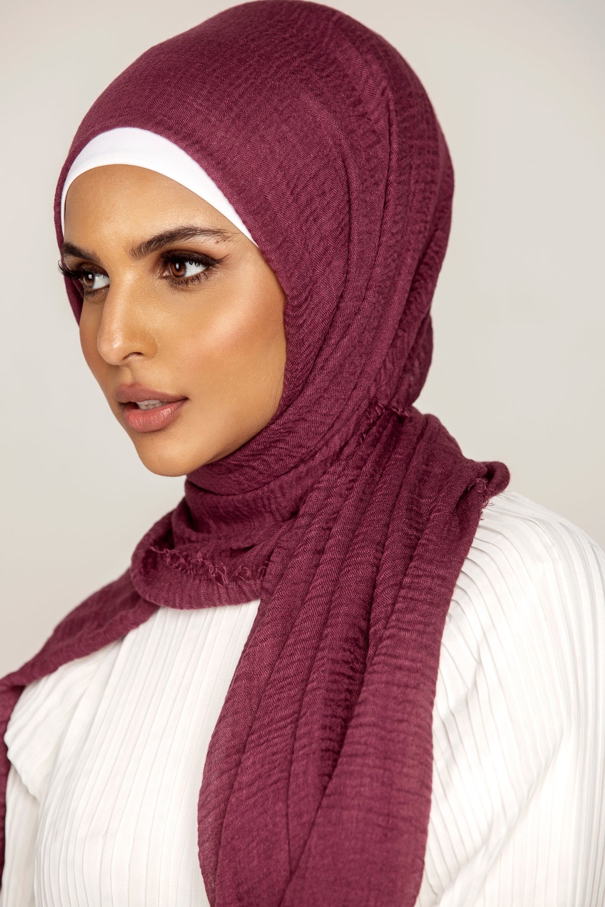 Everyday Crinkle Hijab - Boysenberry saigonodysseyhotel 