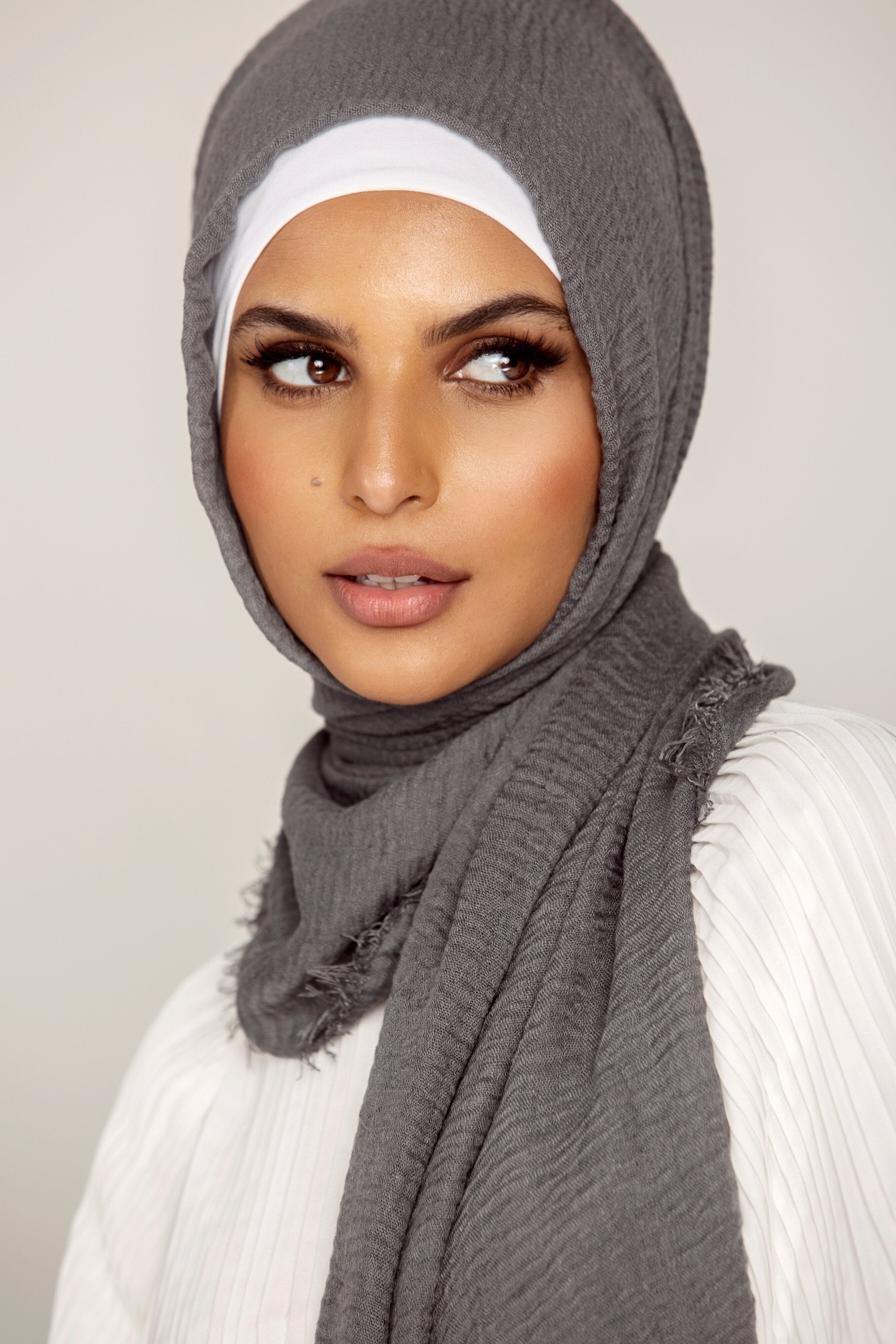 Everyday Crinkle Hijab - Charcoal Veiled Collection