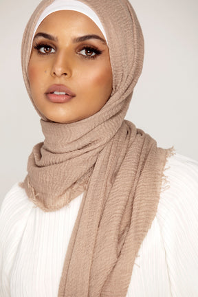 Everyday Crinkle Hijab - Hazelnut epschoolboard 