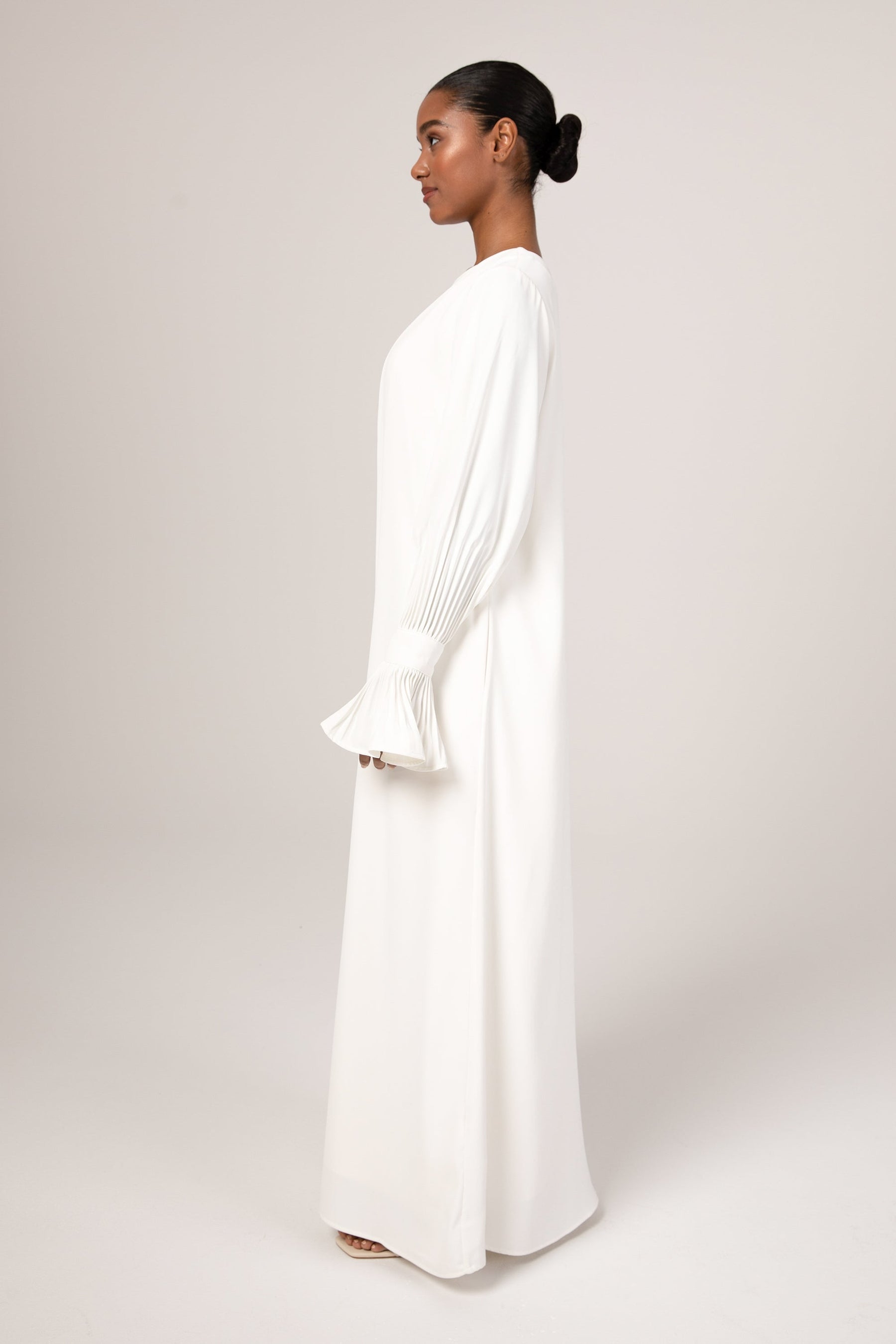 Jamila Cinched Sleeve Open Abaya - White epschoolboard 