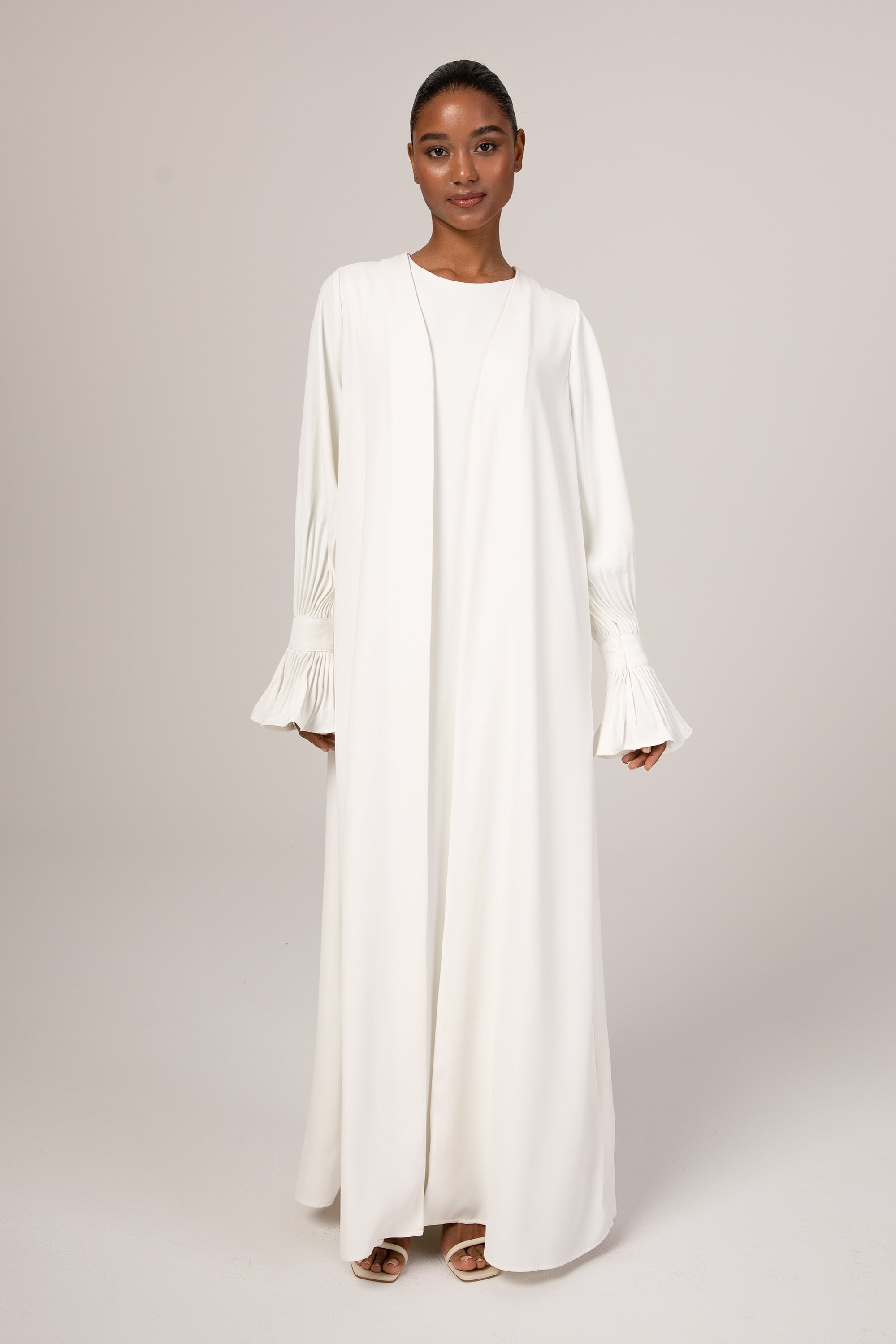 Jamila Cinched Sleeve Open Abaya - White saigonodysseyhotel 