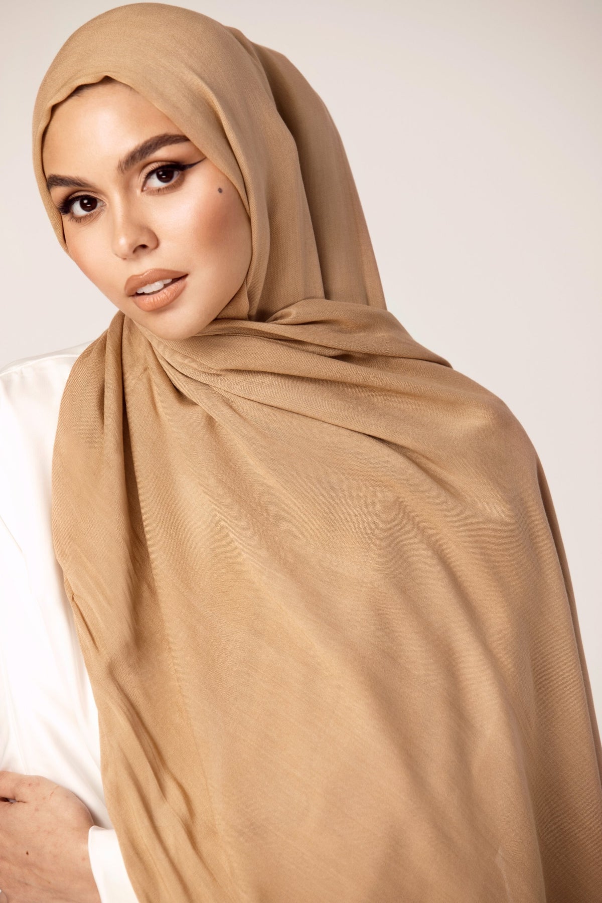 Premium Modal Hijab - Praline epschoolboard 