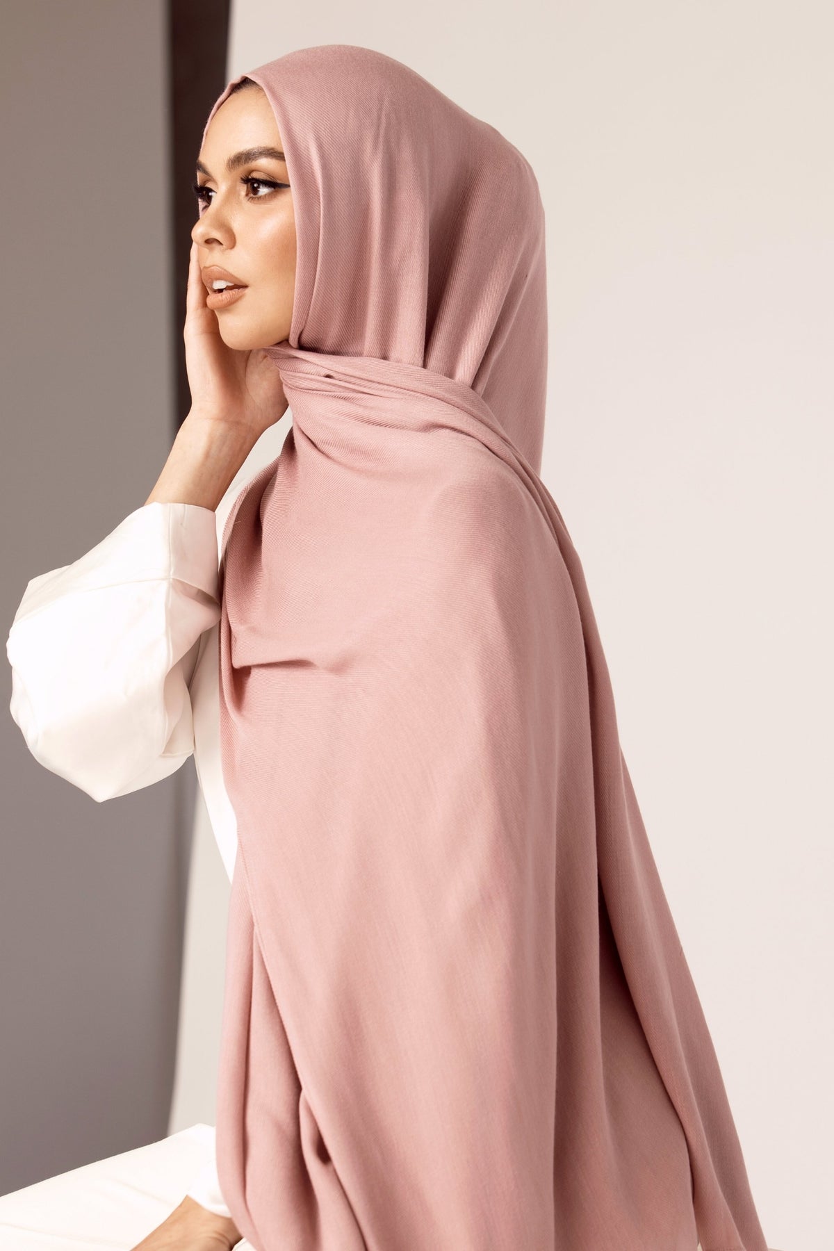 Premium Woven ECOVERO™ Hijab - Nostalgia Rose saigonodysseyhotel 