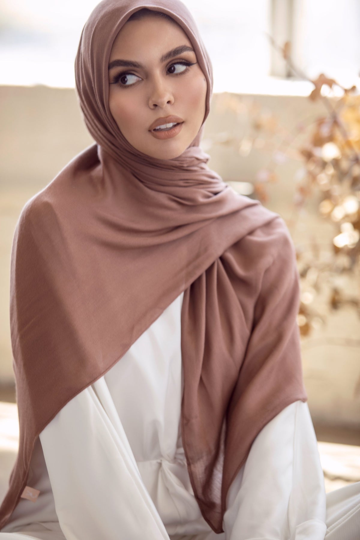 Premium Woven ECOVERO™ Hijab - Pecan saigonodysseyhotel 