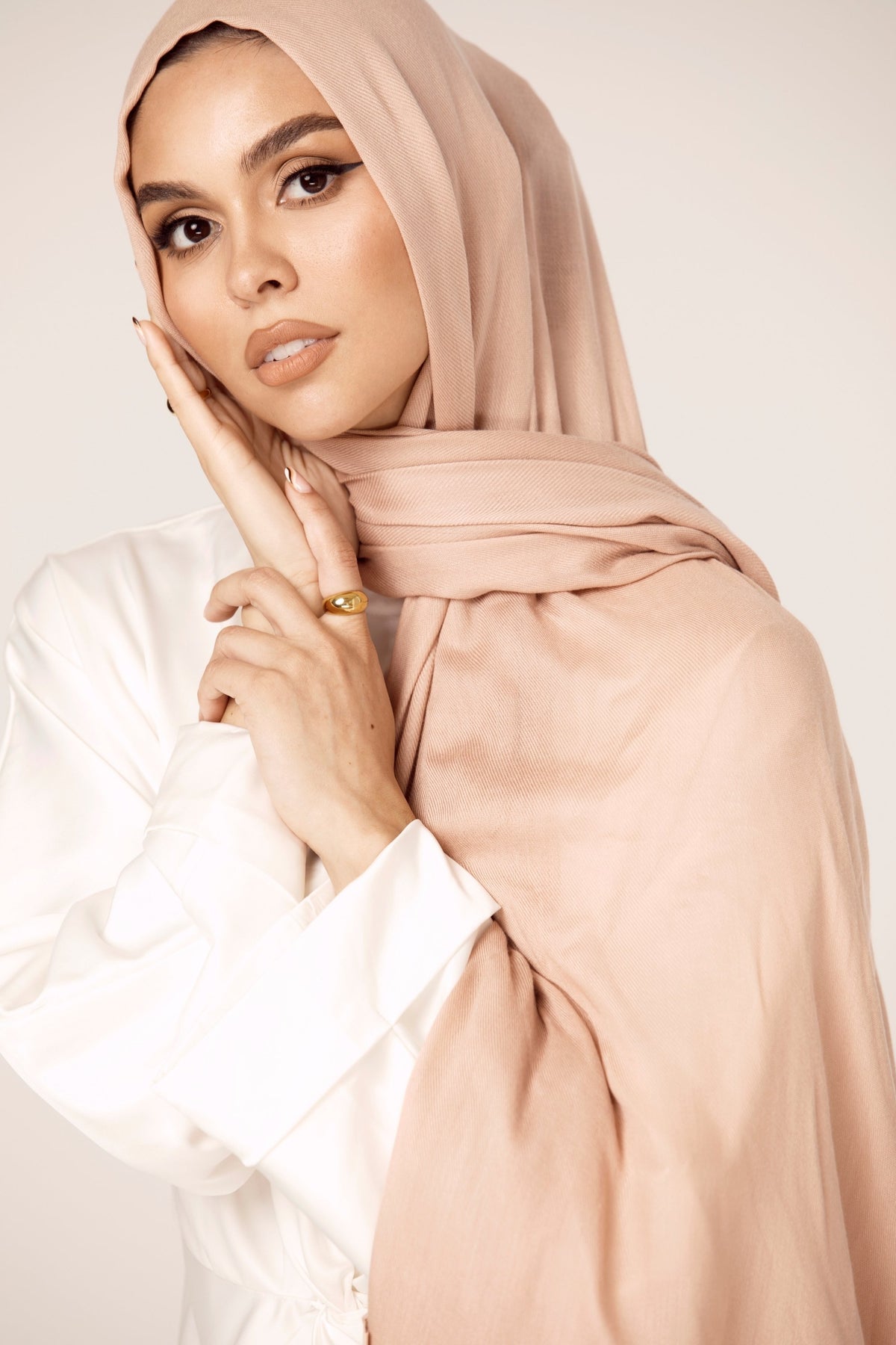 Premium Woven ECOVERO™ Hijab - Soft Brown saigonodysseyhotel 