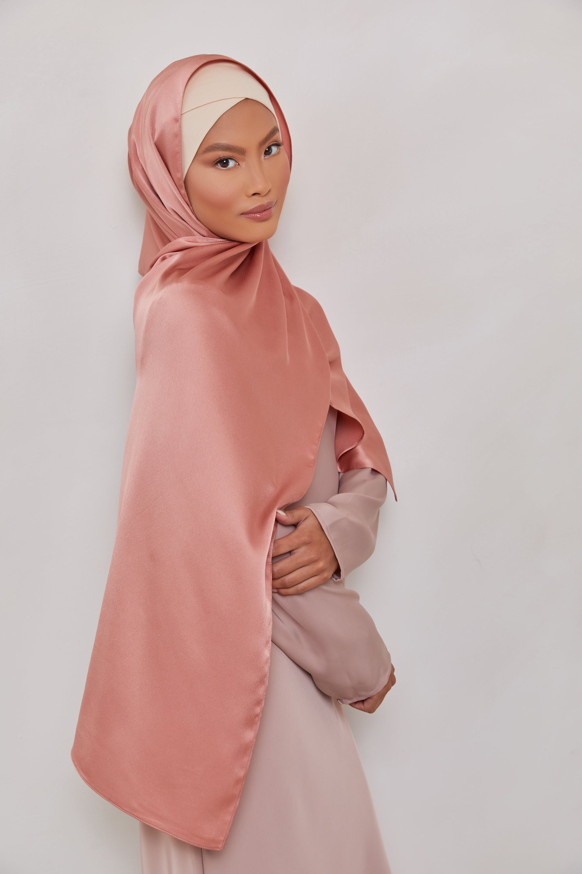 TEXTURE Satin Hijab - Elegance saigonodysseyhotel 