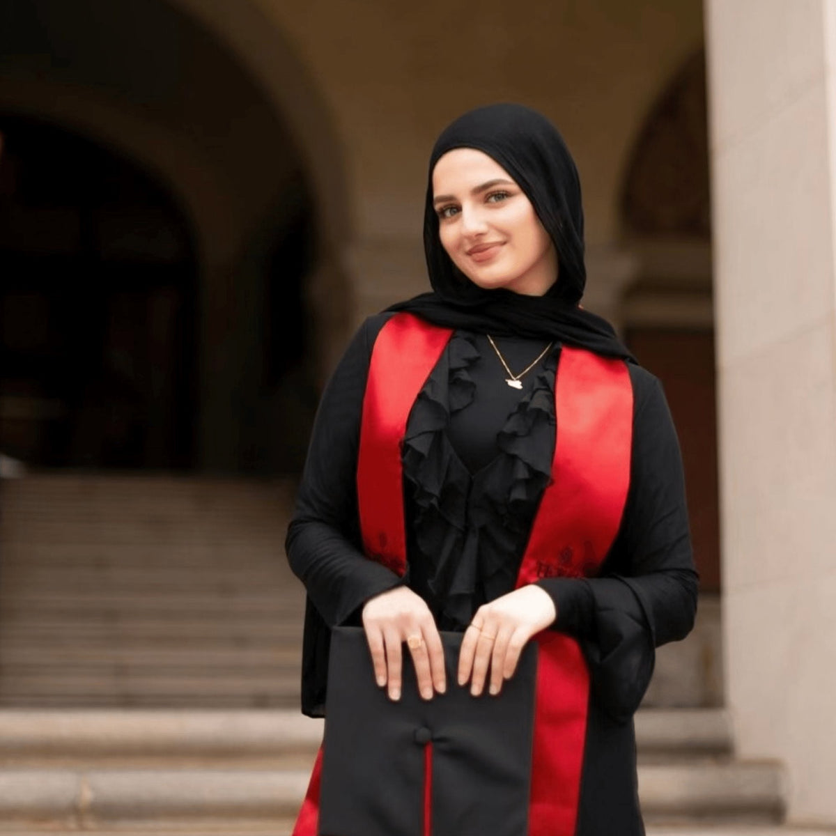 Graduation Dresses: Style Guide for Choosing the Perfect Dress Graduation Dresses: Style Guide for Choosing the Perfect Dress
