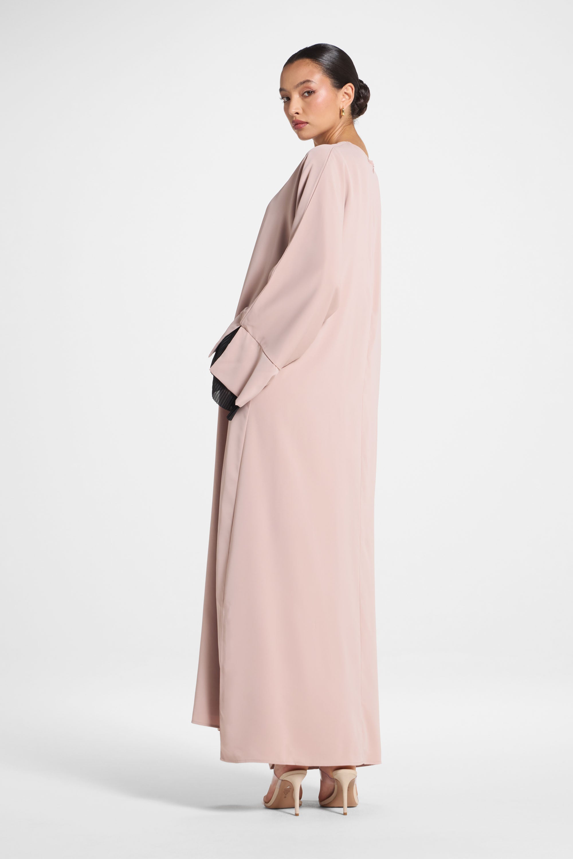 Plisse Sleeve Abaya - Mink