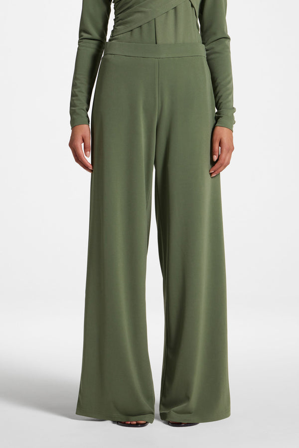 Signature Stretch Pants - Basil