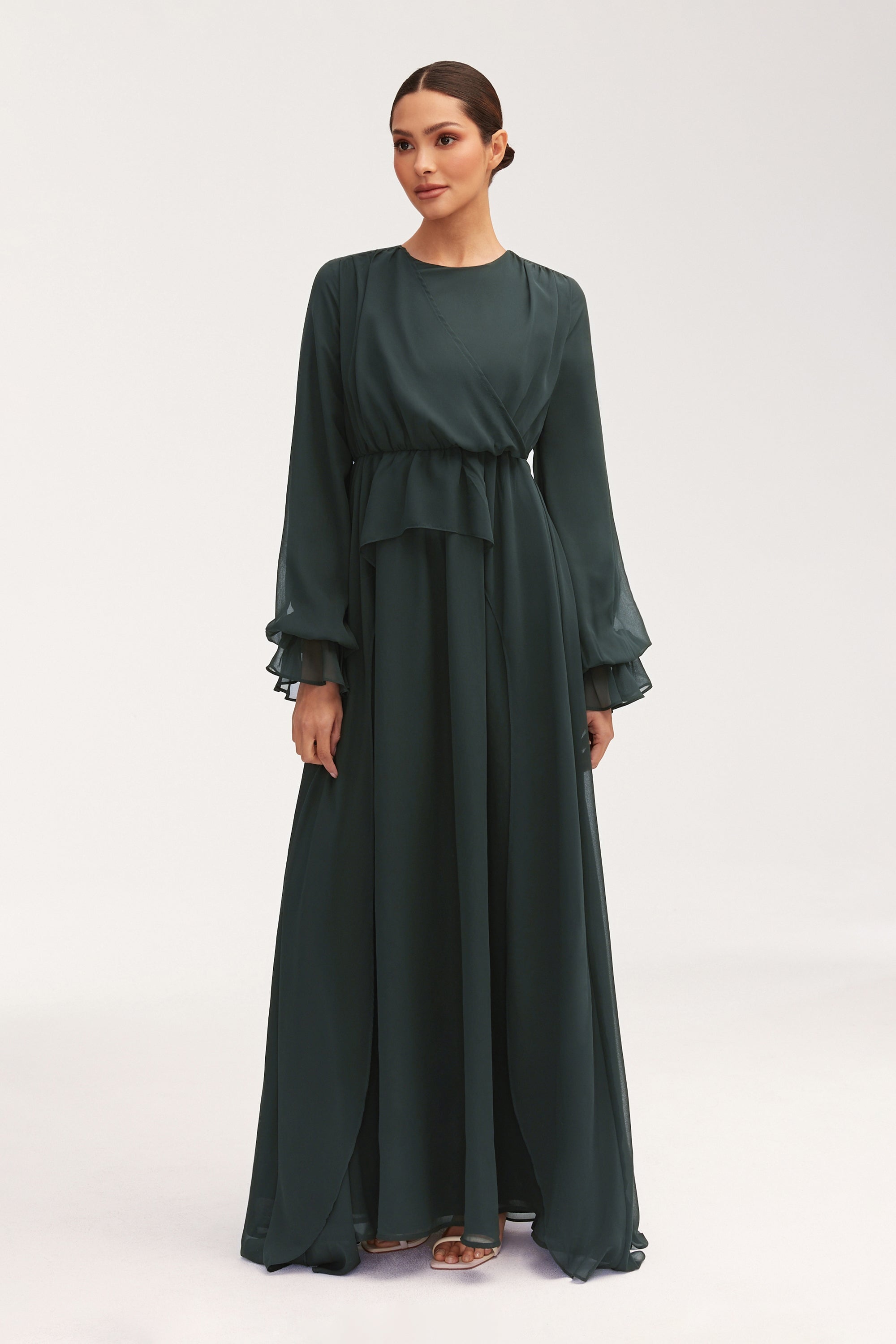 Aara Chiffon Maxi Dress - Emerald Clothing Veiled 