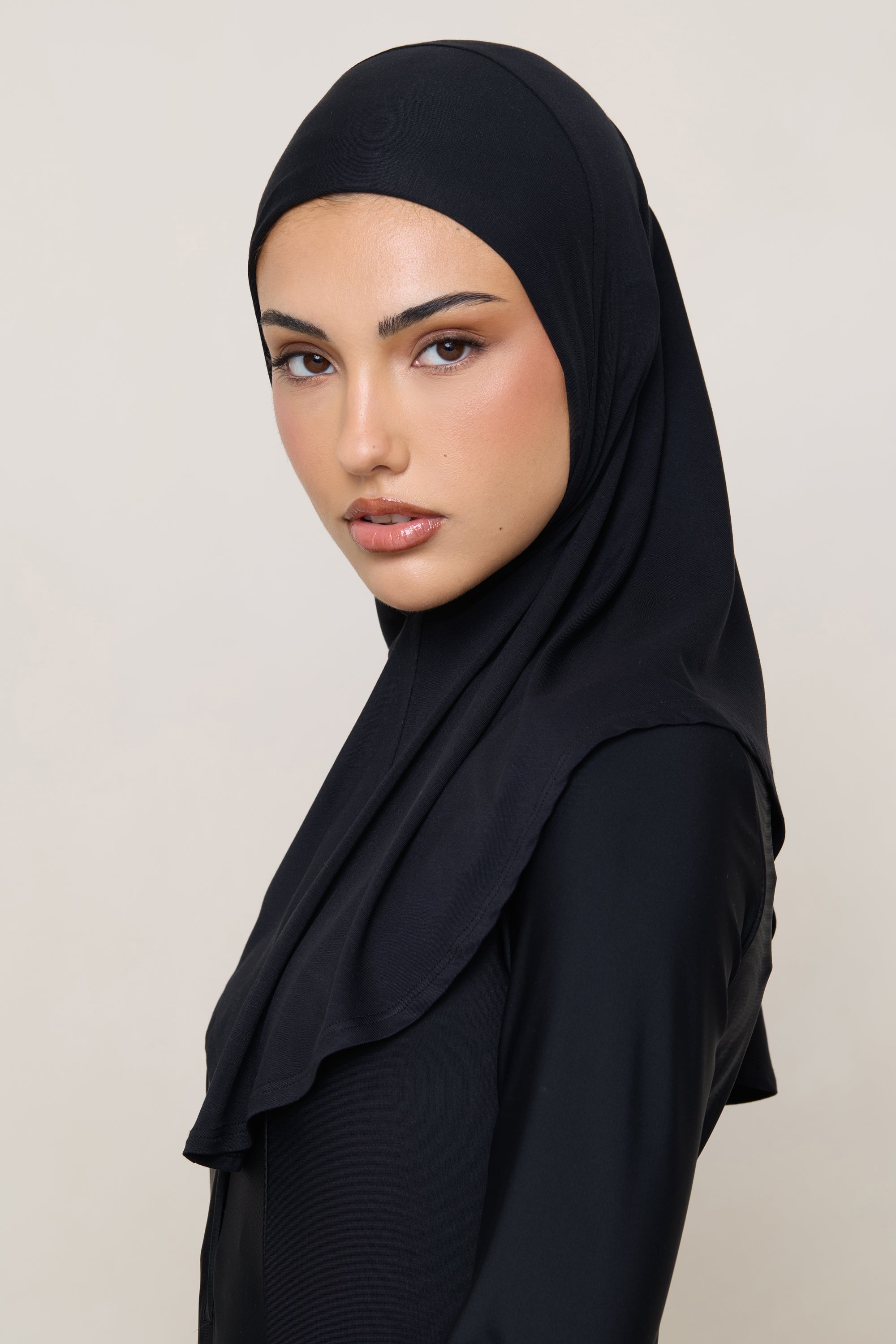 Amira Bamboo Jersey Instant Hijab - Black Hijabs Veiled 