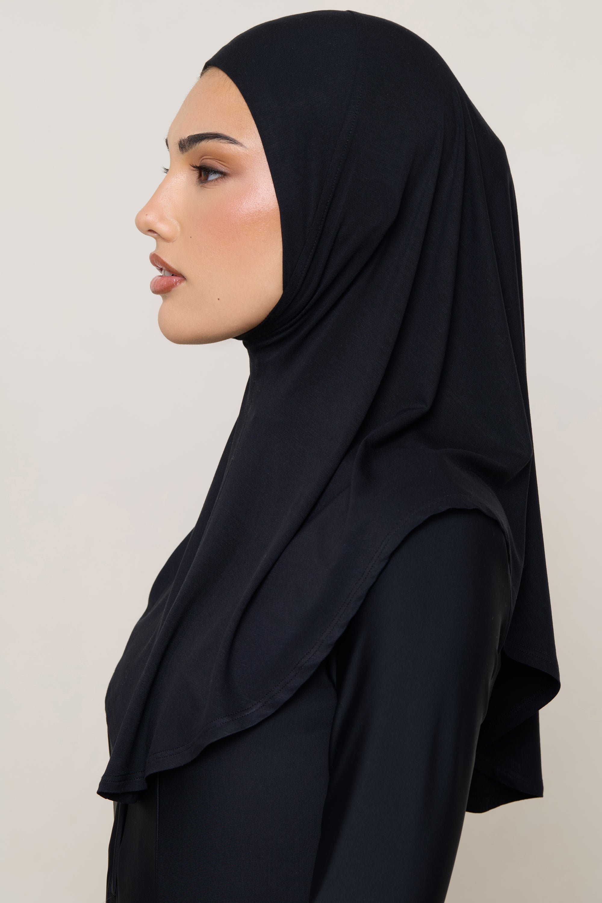 Amira Bamboo Jersey Instant Hijab - Black Hijabs Veiled 