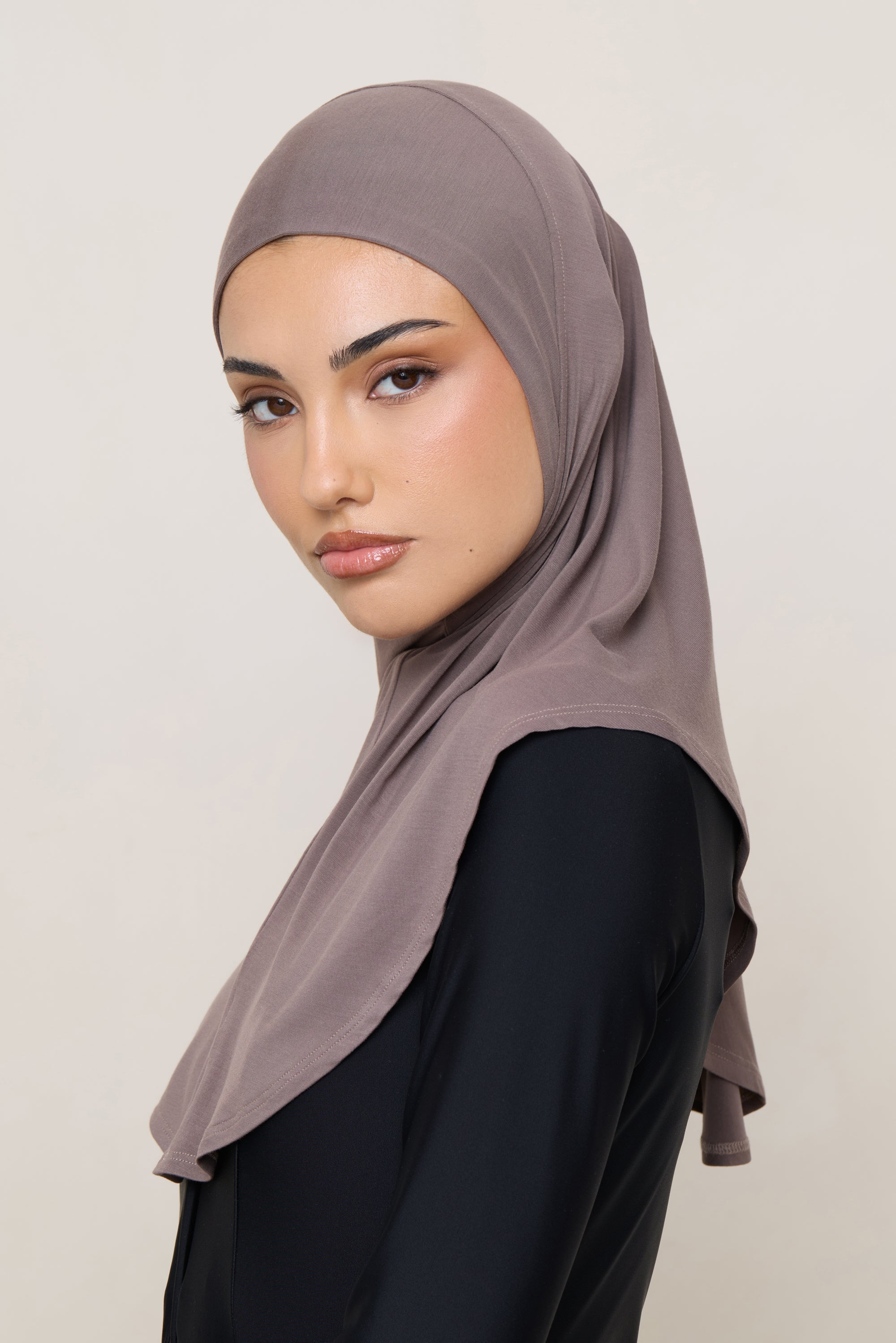 Amira Bamboo Jersey Instant Hijab - Deep Taupe Hijabs Veiled 