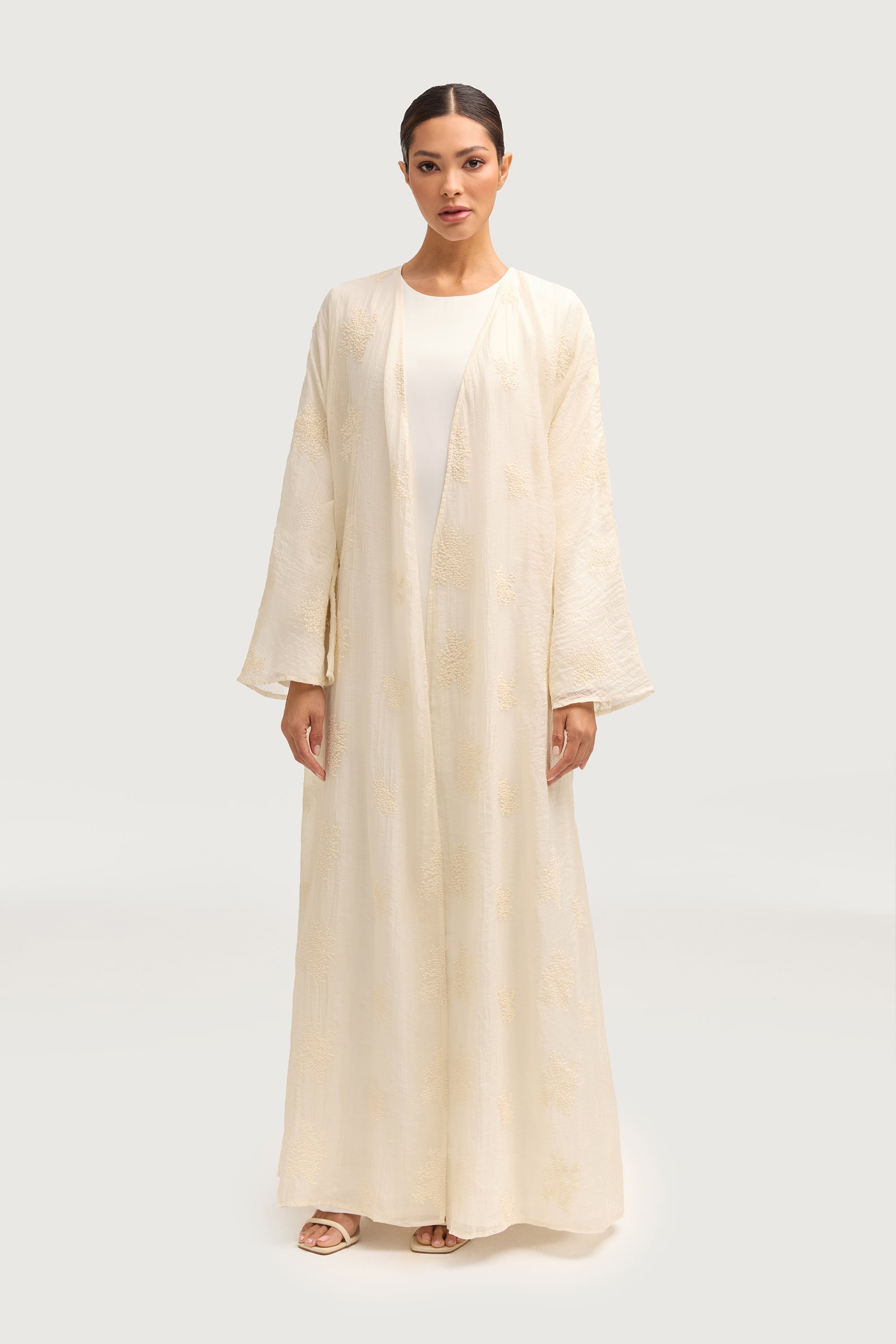 Assiya Embroidered Open Abaya - White Abayas Veiled 