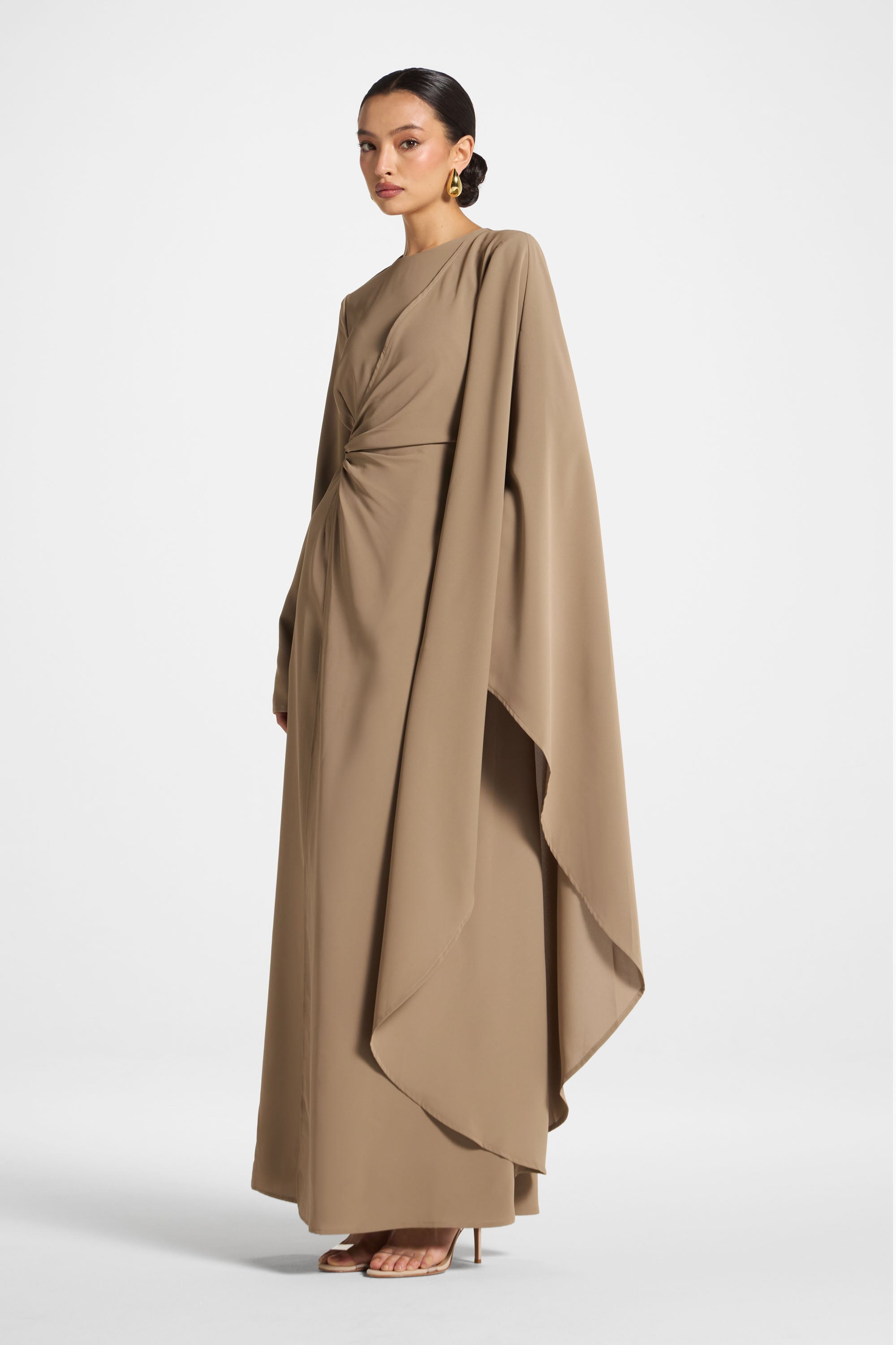 Asymmetric Sleeve Maxi Dress - Vetiver Abayas Veiled 