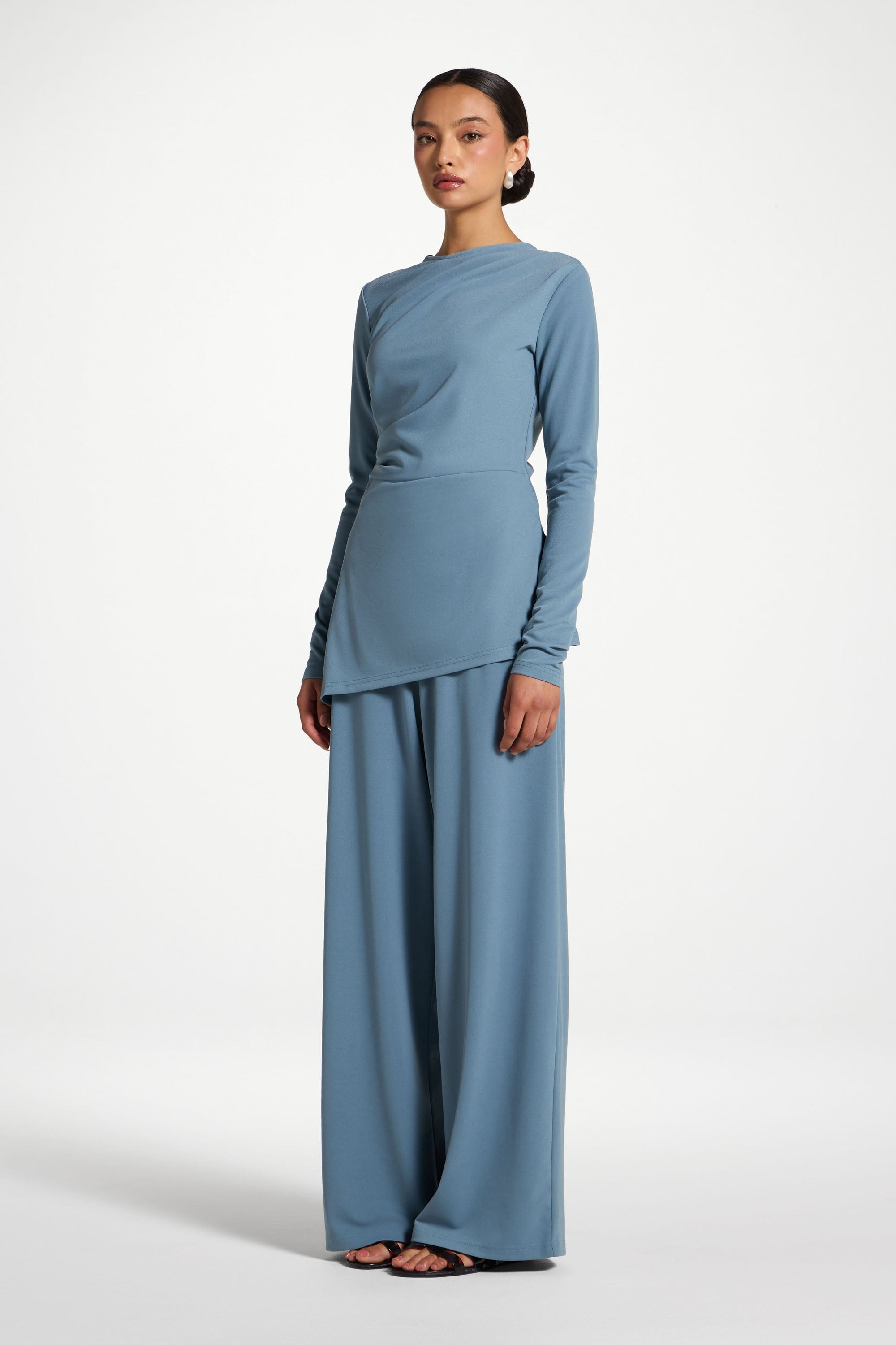Asymmetric Stretch Top - Sky Abayas Veiled 