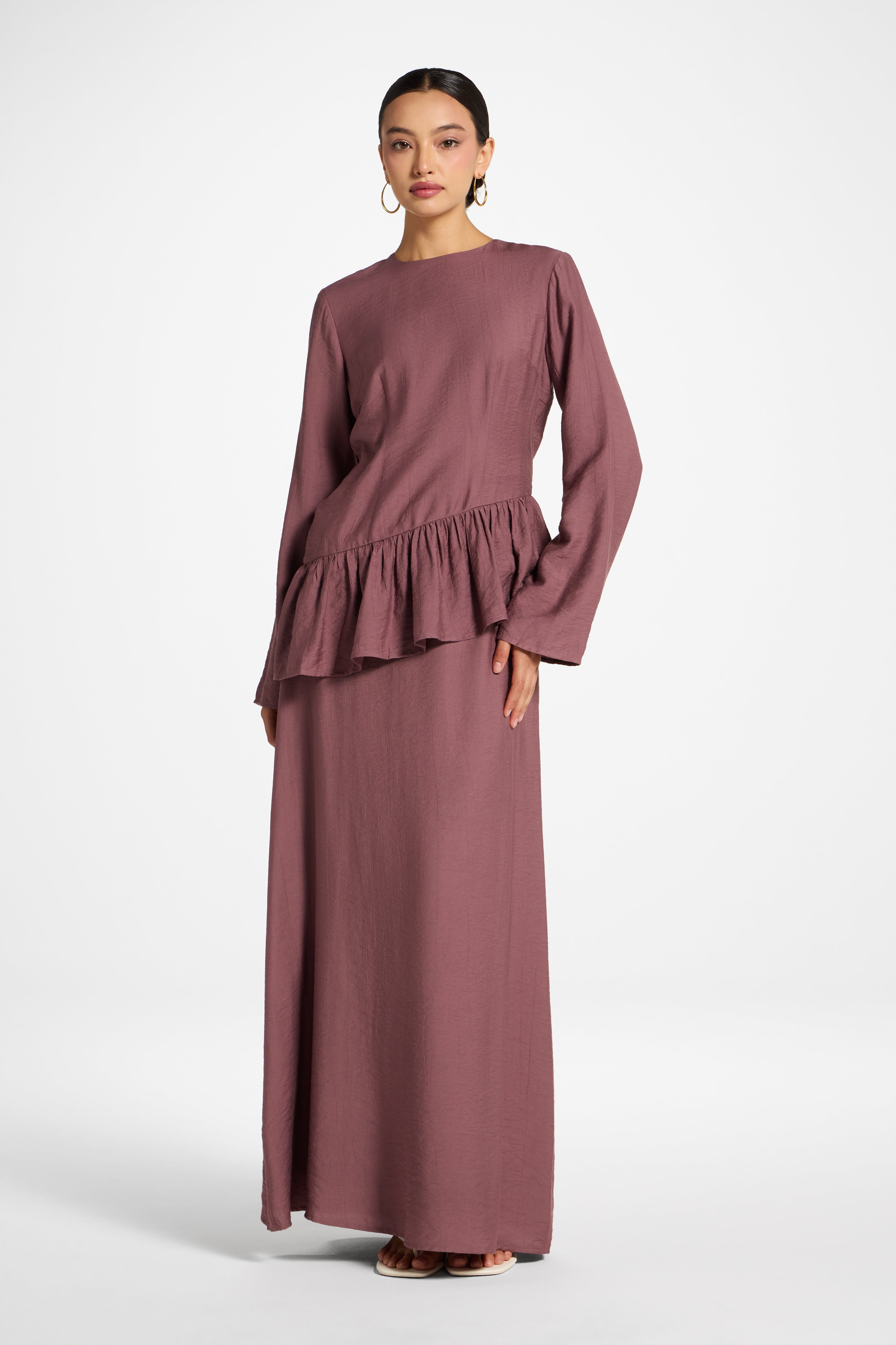 Asymmetric Textured Ruffle Top - Plum Abayas Veiled 