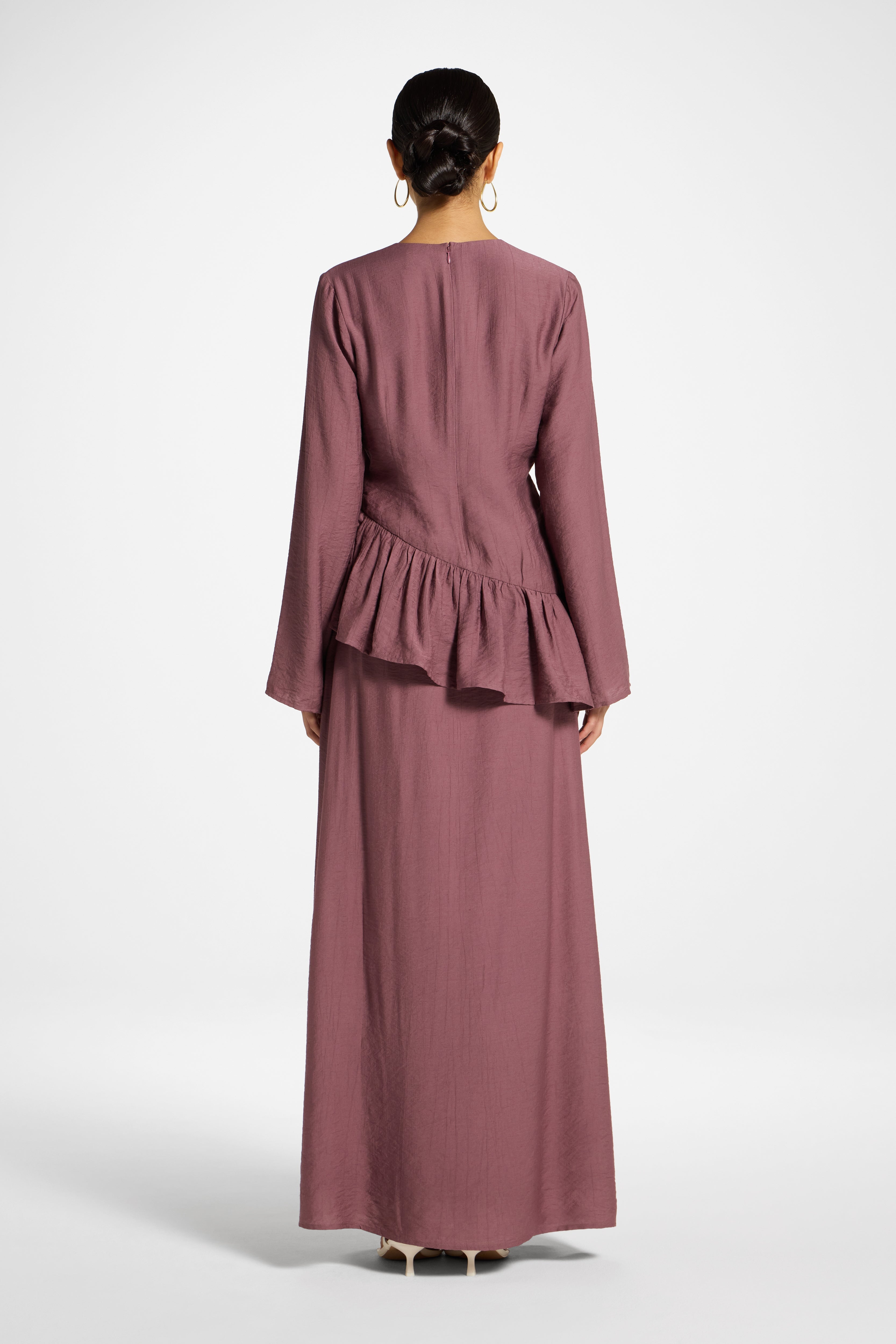 Asymmetric Textured Ruffle Top - Plum Abayas Veiled 