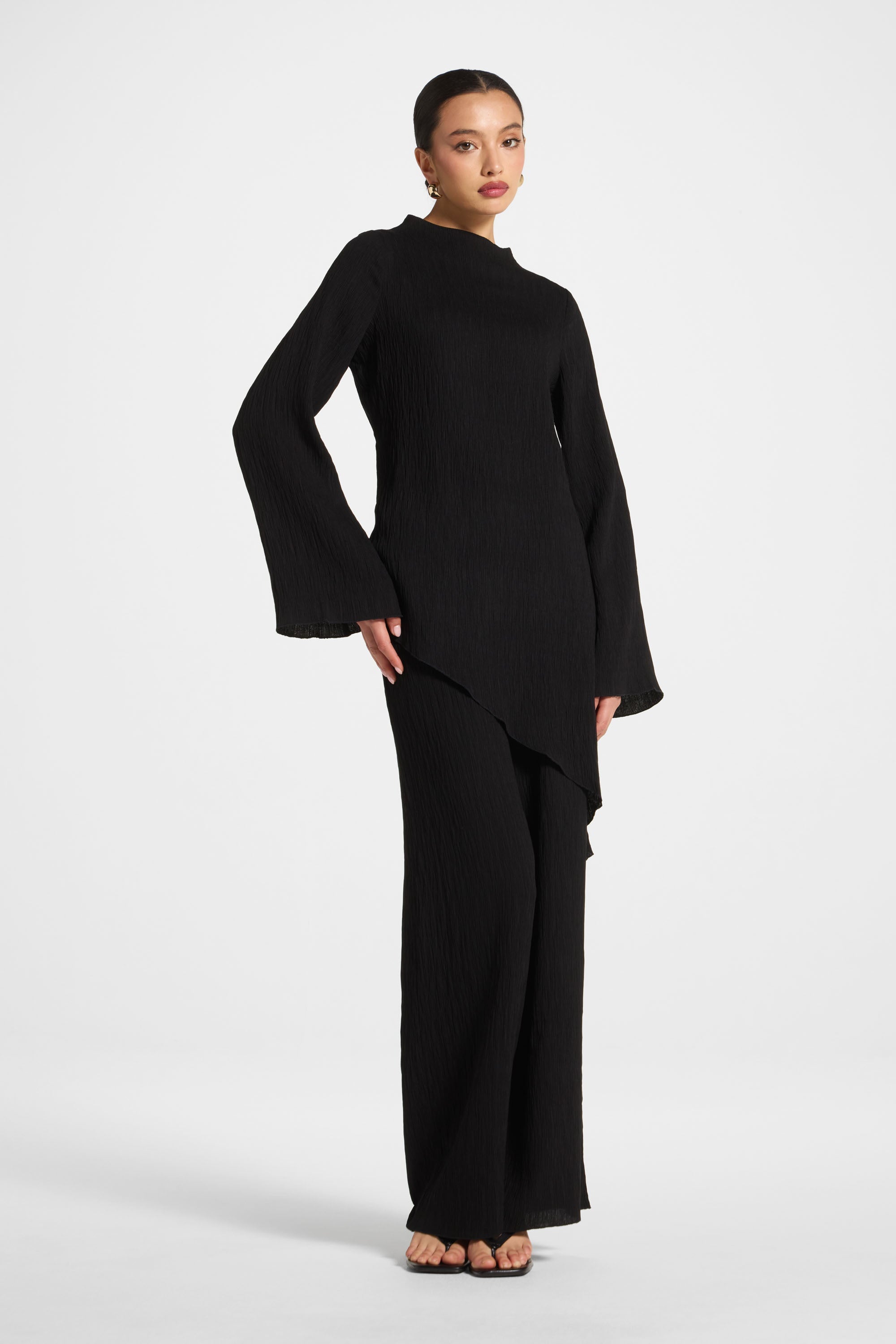 Asymmetric Textured Top - Black Abayas Veiled 