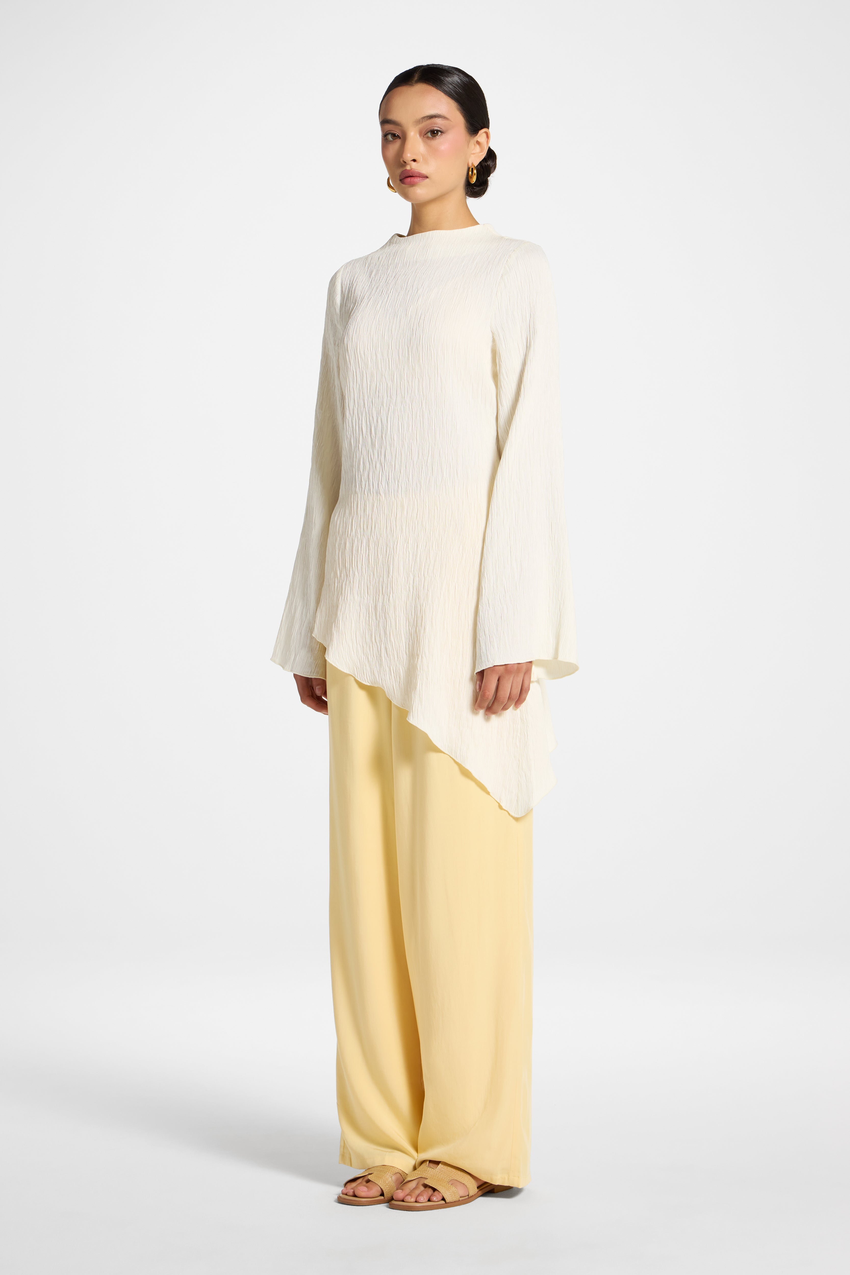 Asymmetric Textured Top - White Abayas Veiled 
