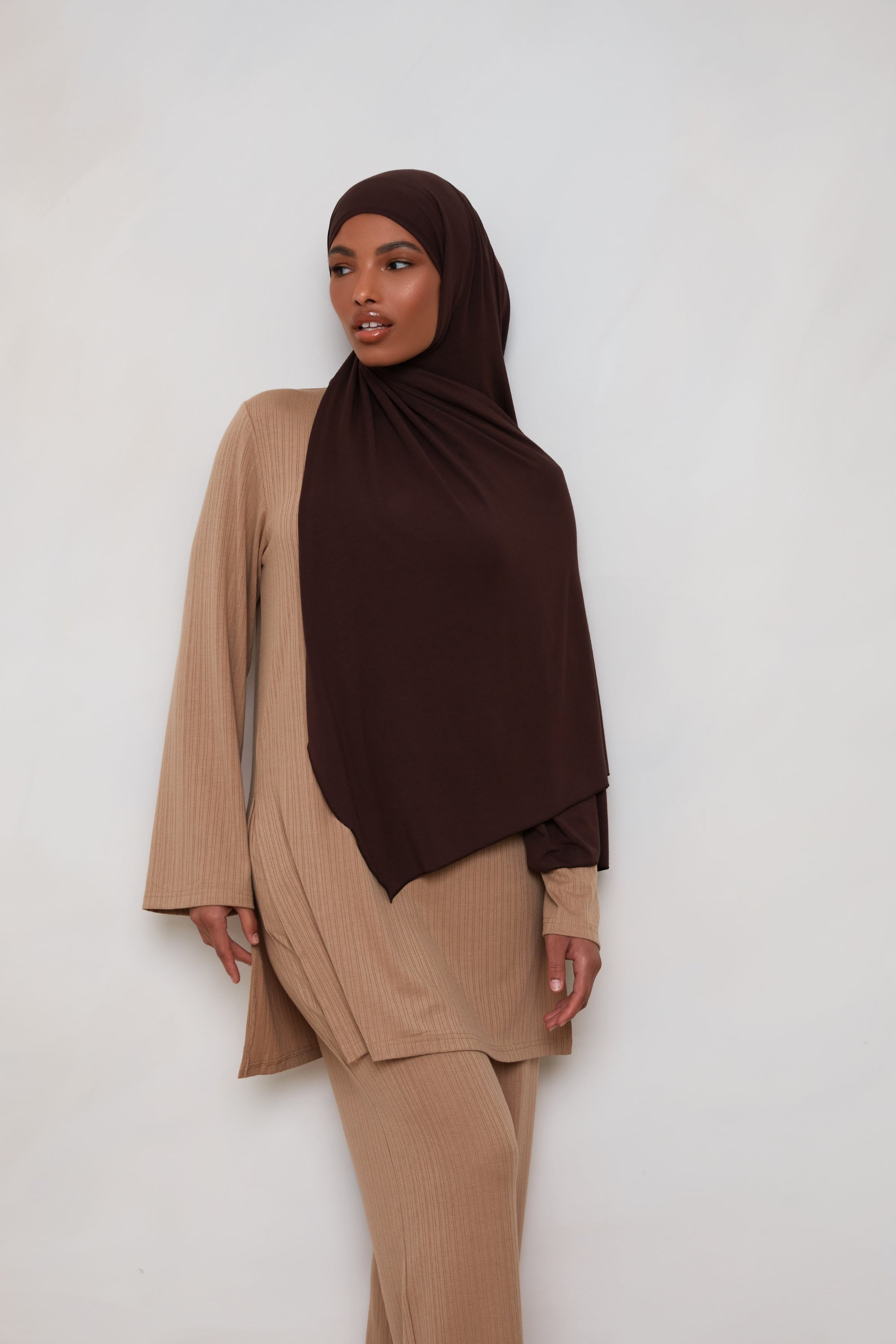 Bamboo Jersey Hijab - Chocolate Plum Veiled 
