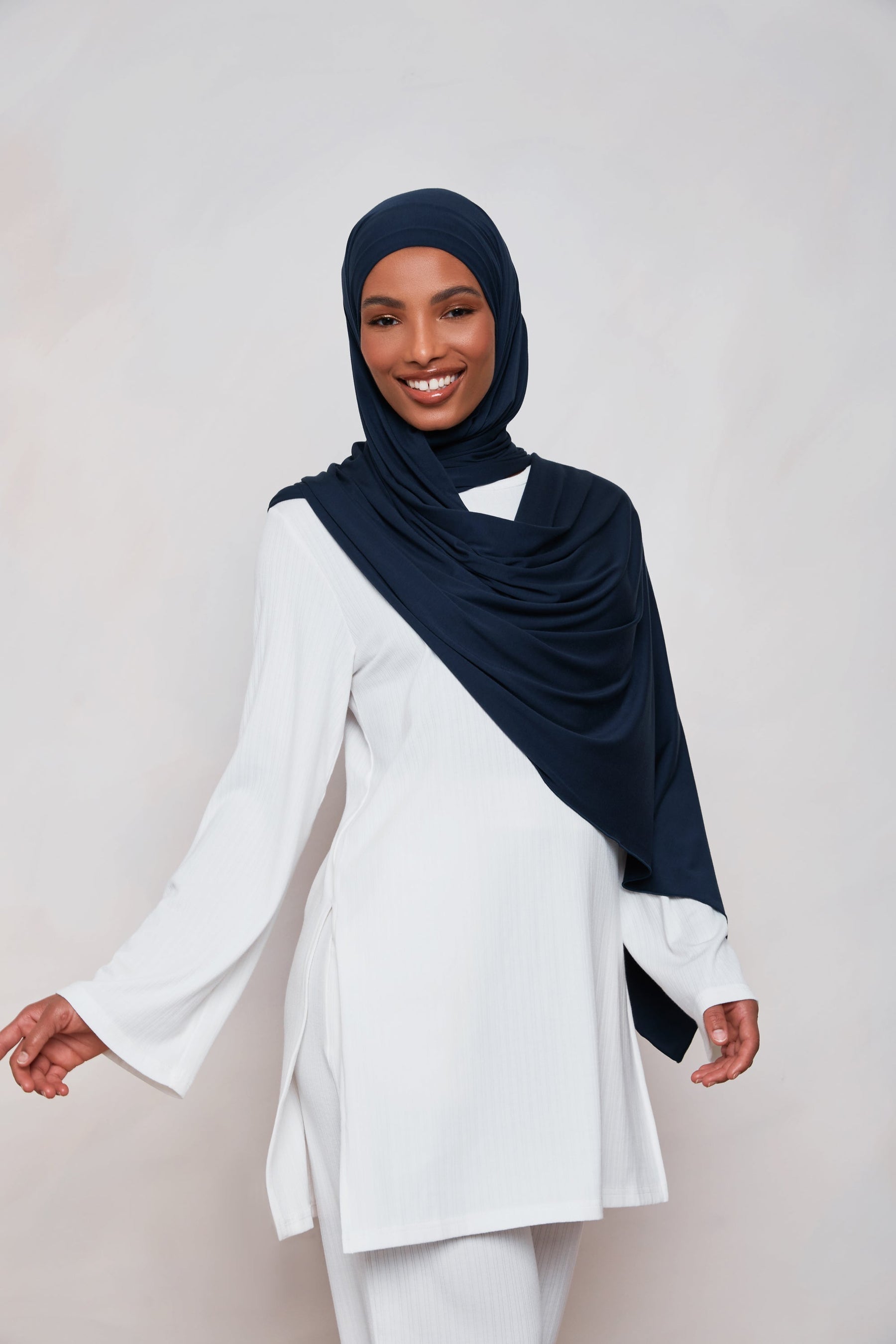 Bamboo Jersey Hijab - Navy Veiled 