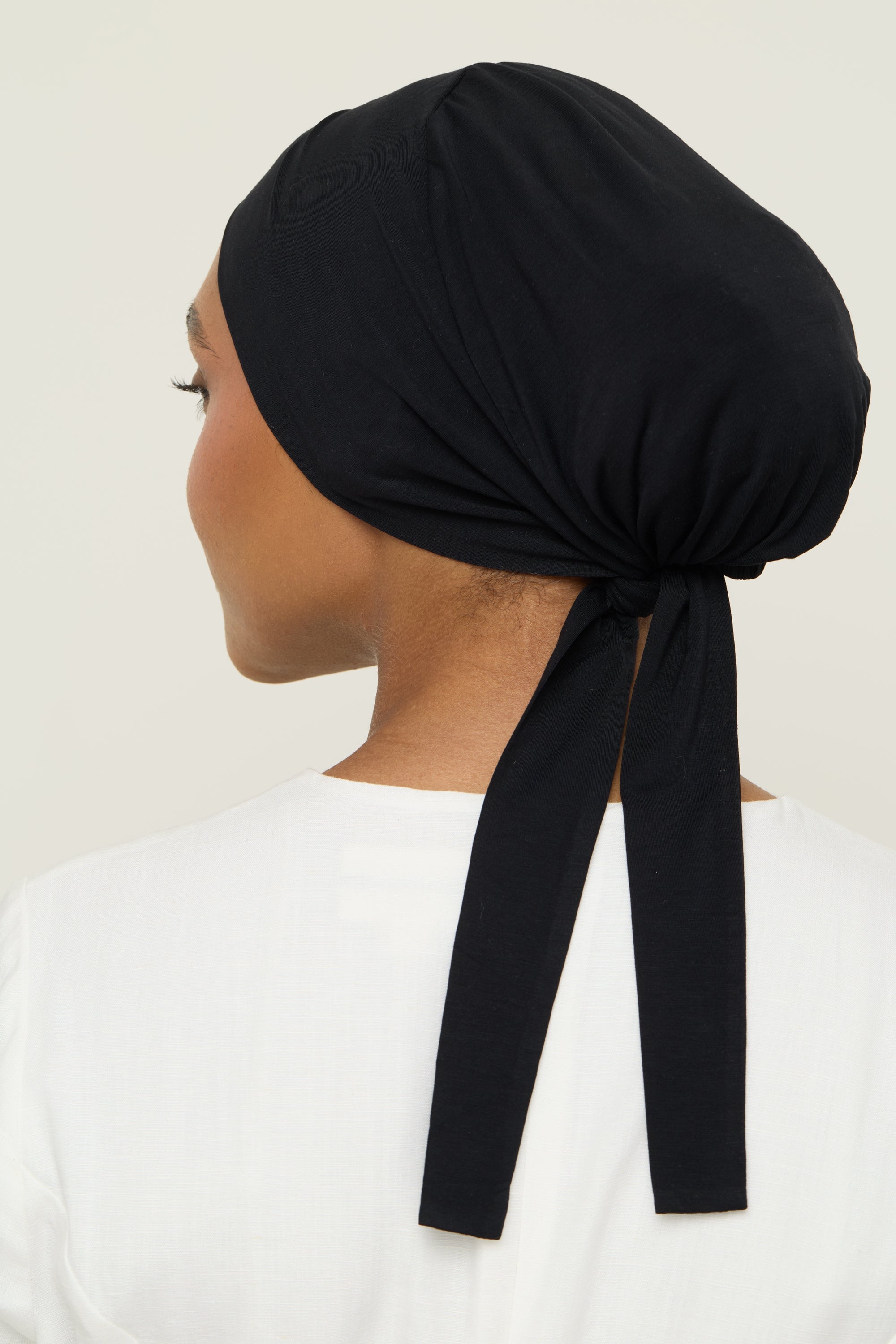 Bamboo Jersey Tie Back Undercap - Black Undercap Veiled 
