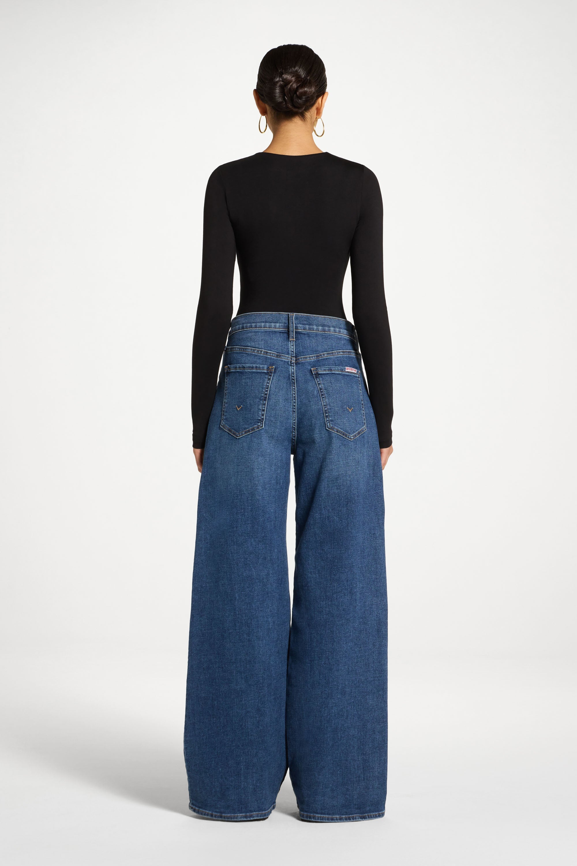 Bamboo Long Sleeve Bodysuit - Black Abayas Veiled 