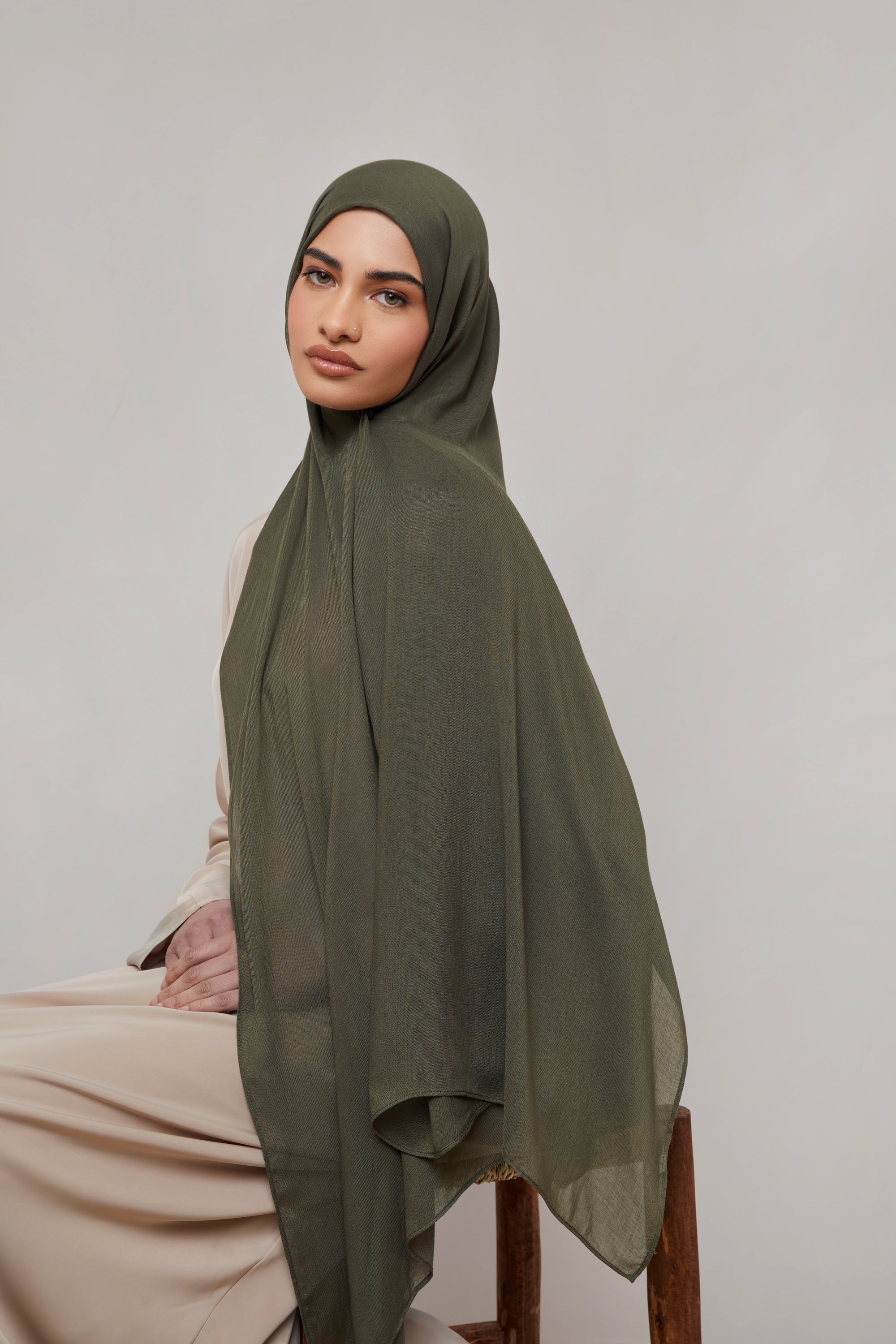Bamboo Woven Hijab - Olive Night Veiled 