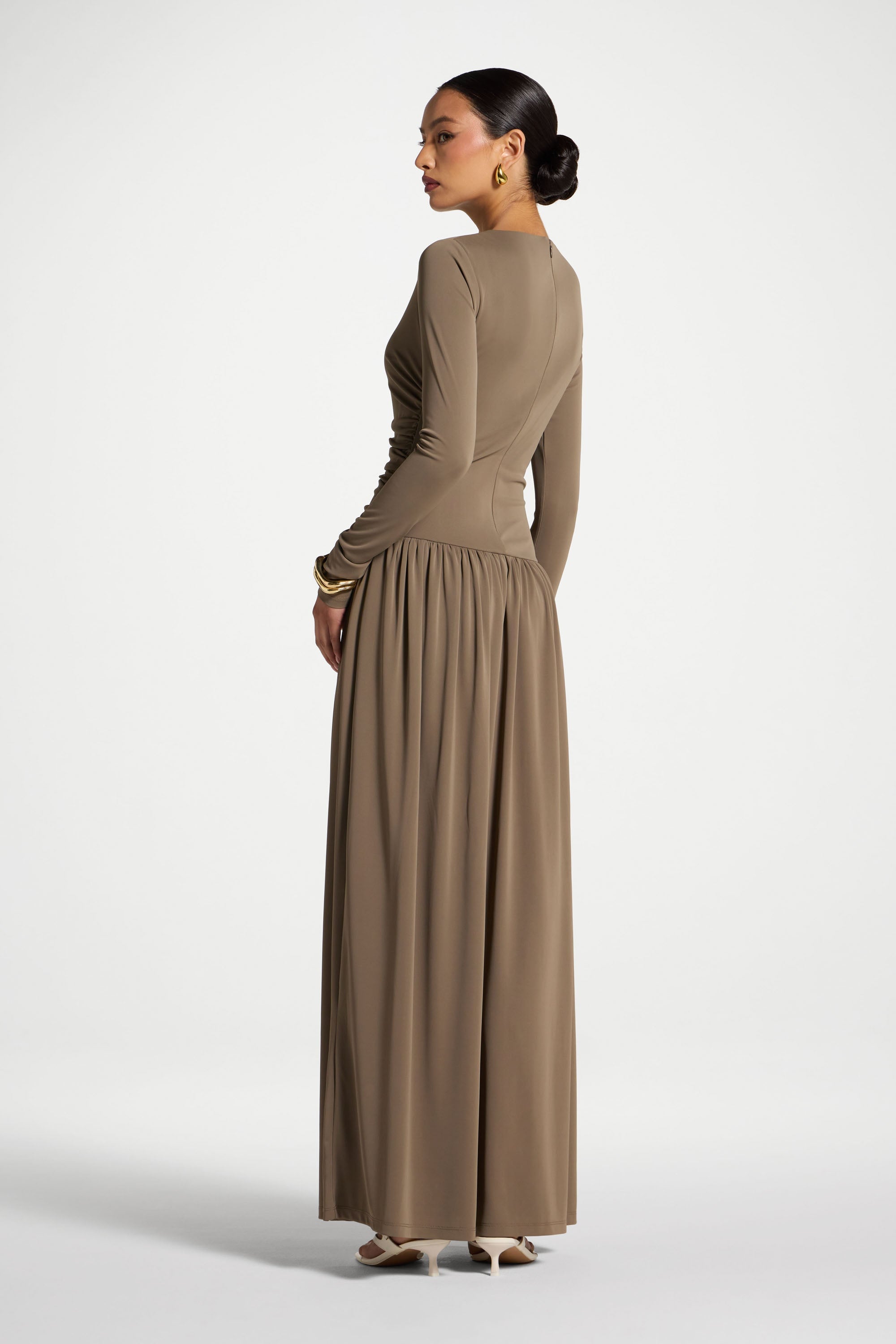 Boat Neck Rouched Maxi Dress - Vetiver Abayas Veiled 