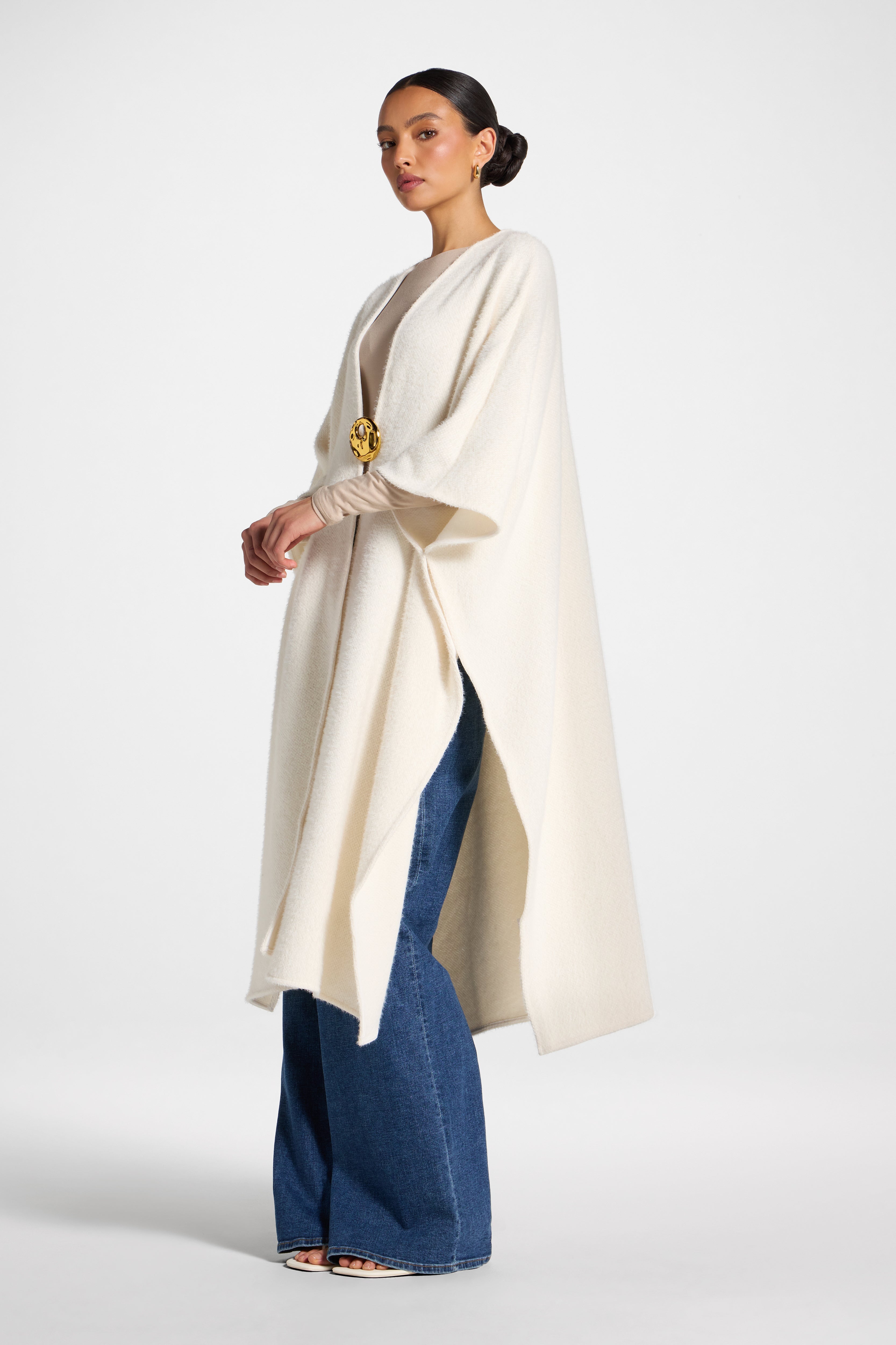 Chenille Cape - Ivory Abayas Veiled 