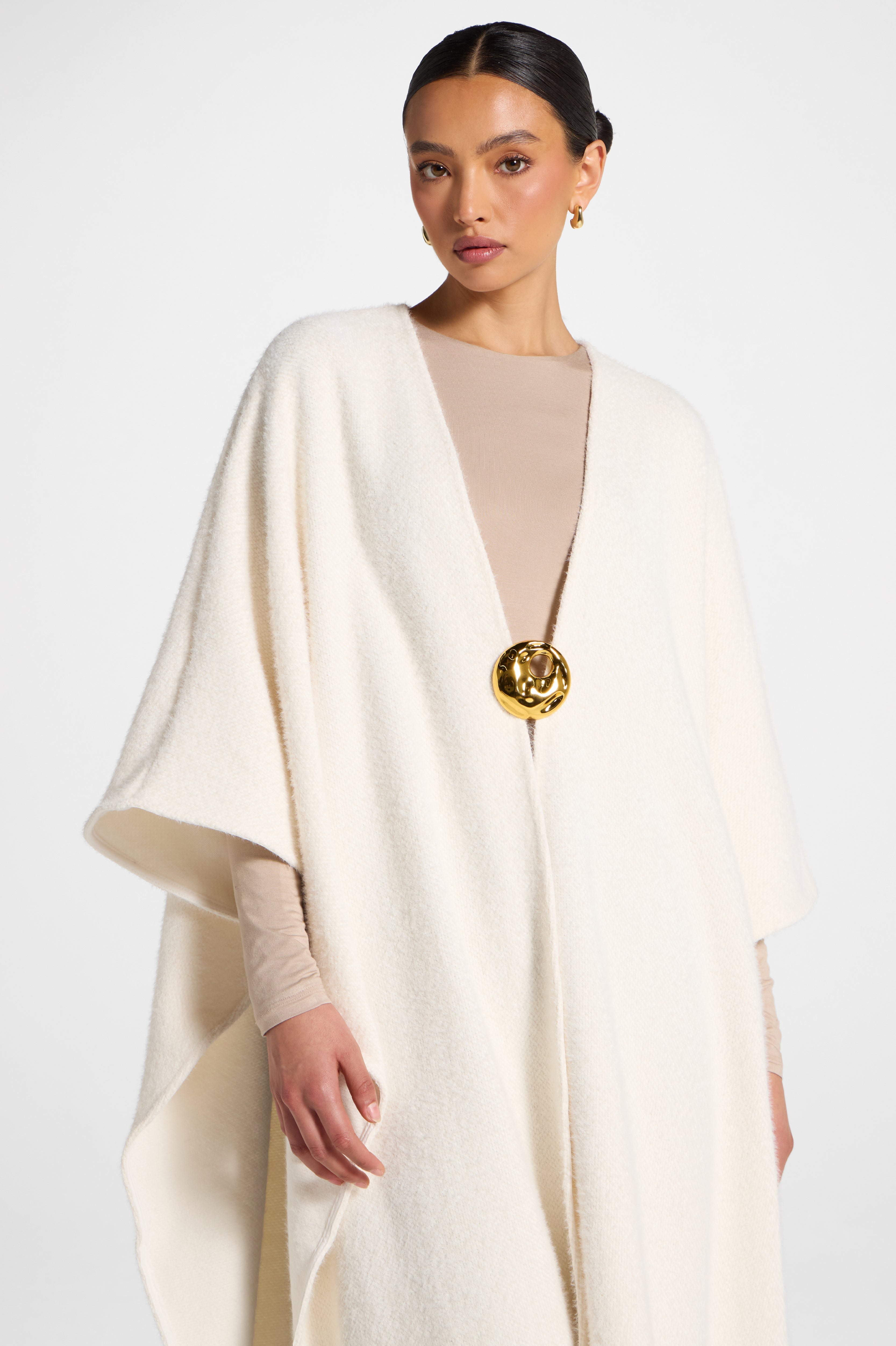 Chenille Cape - Ivory Abayas Veiled 