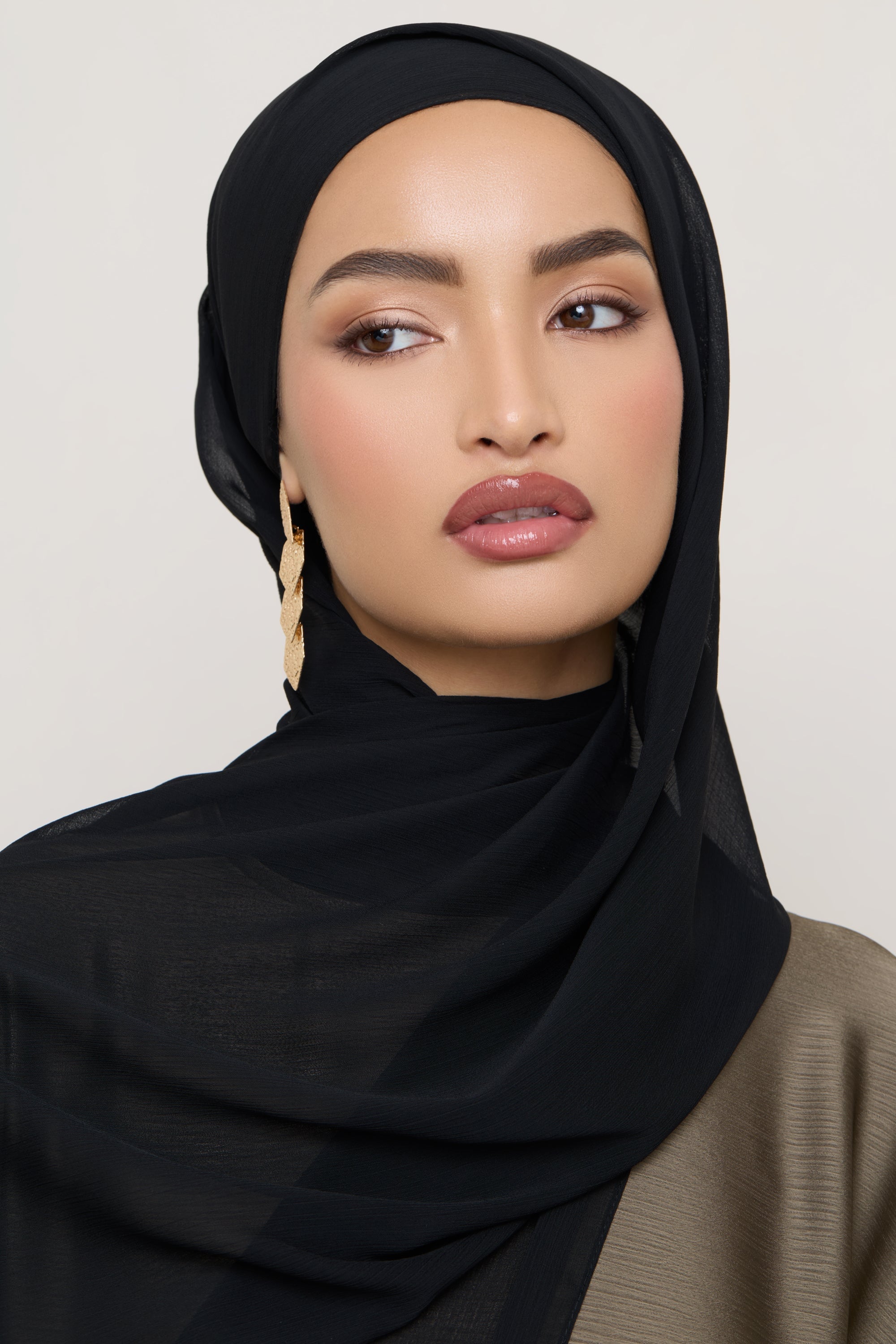 Chiffon Crinkle Hijab - Black Hijabs Veiled 