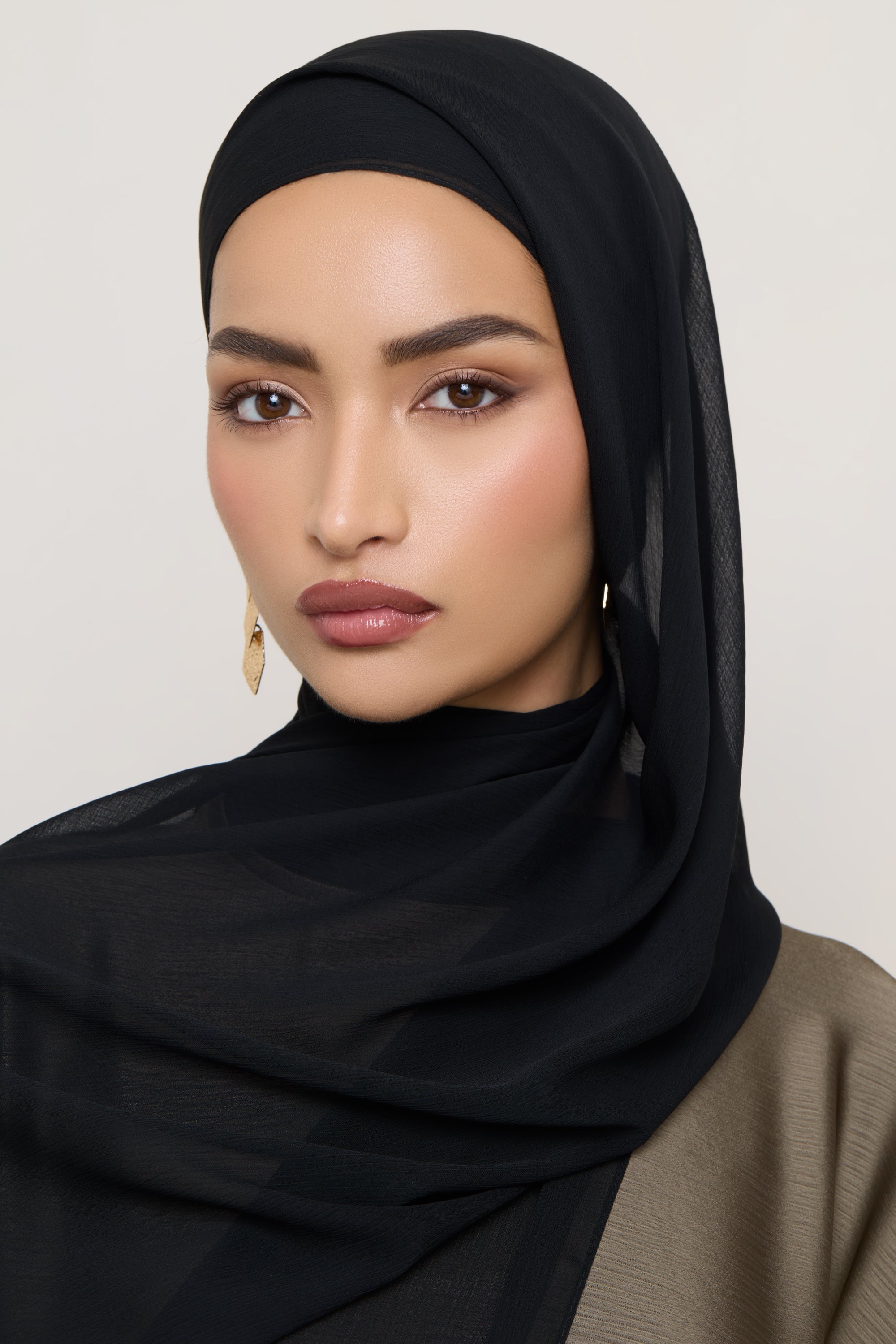 Chiffon Crinkle Hijab - Black Hijabs Veiled 