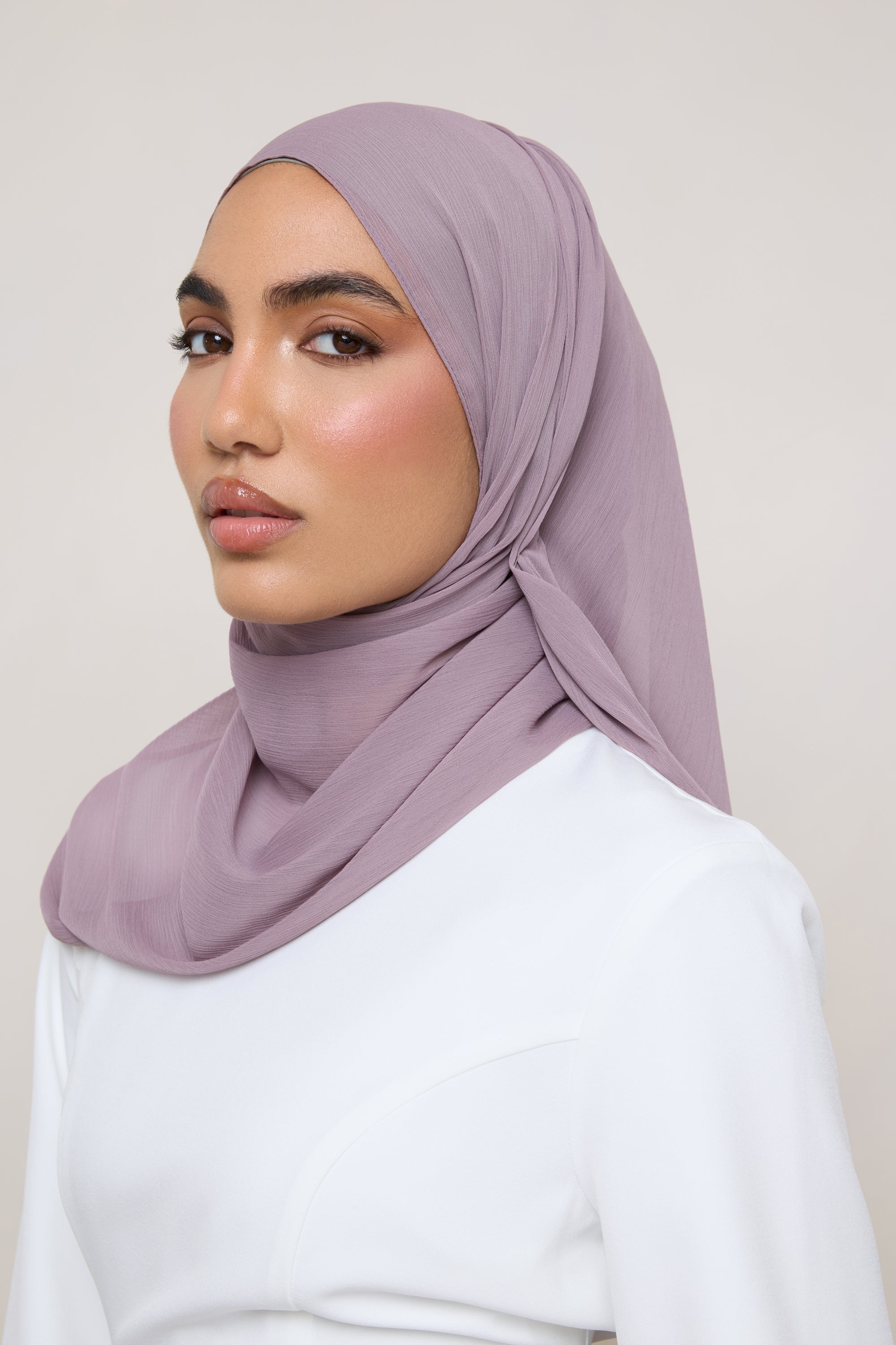 Chiffon Crinkle Hijab - Deep Taupe Hijabs Veiled 