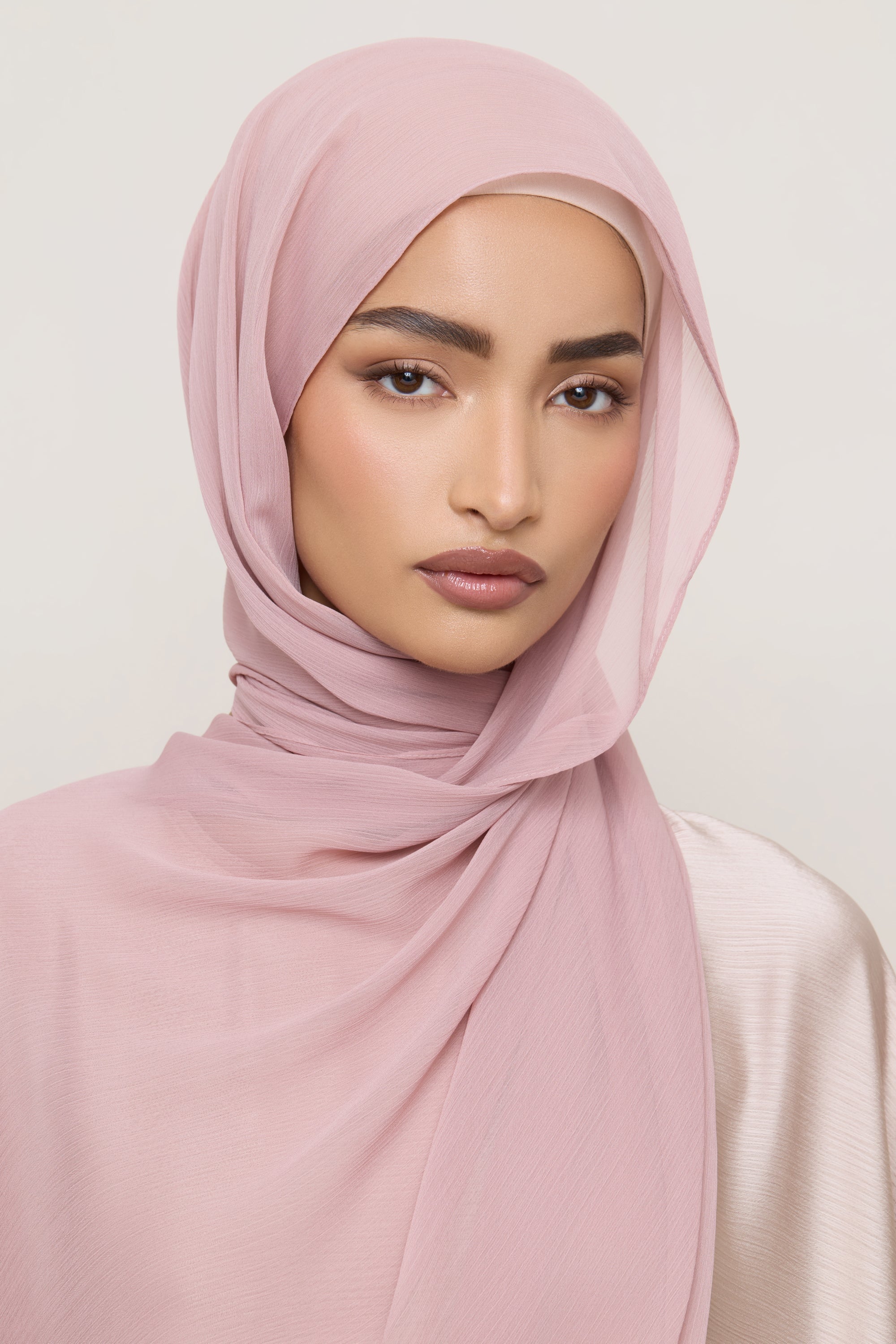 Chiffon Crinkle Hijab - Milky Pink Hijabs Veiled 