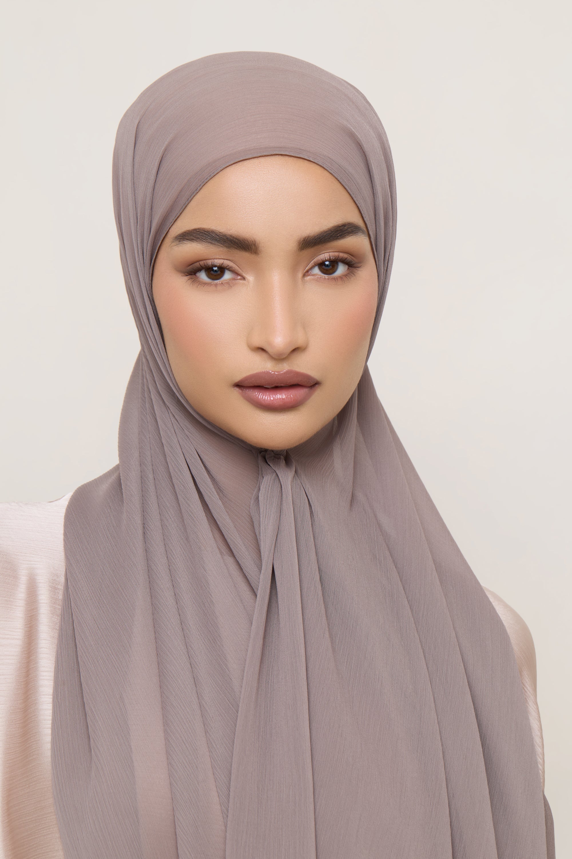 Chiffon Crinkle Hijab - Taupe Hijabs Veiled 