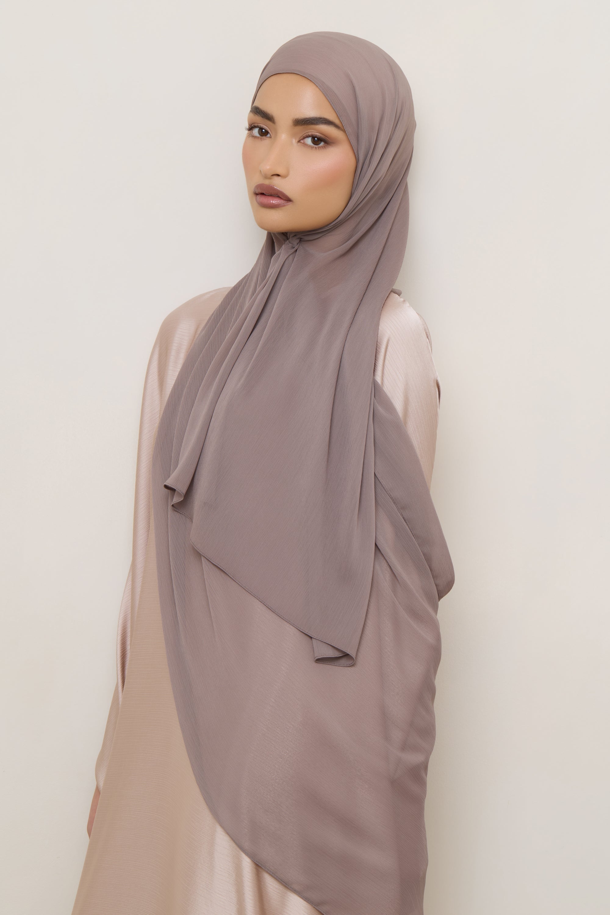 Chiffon Crinkle Hijab - Taupe Hijabs Veiled 