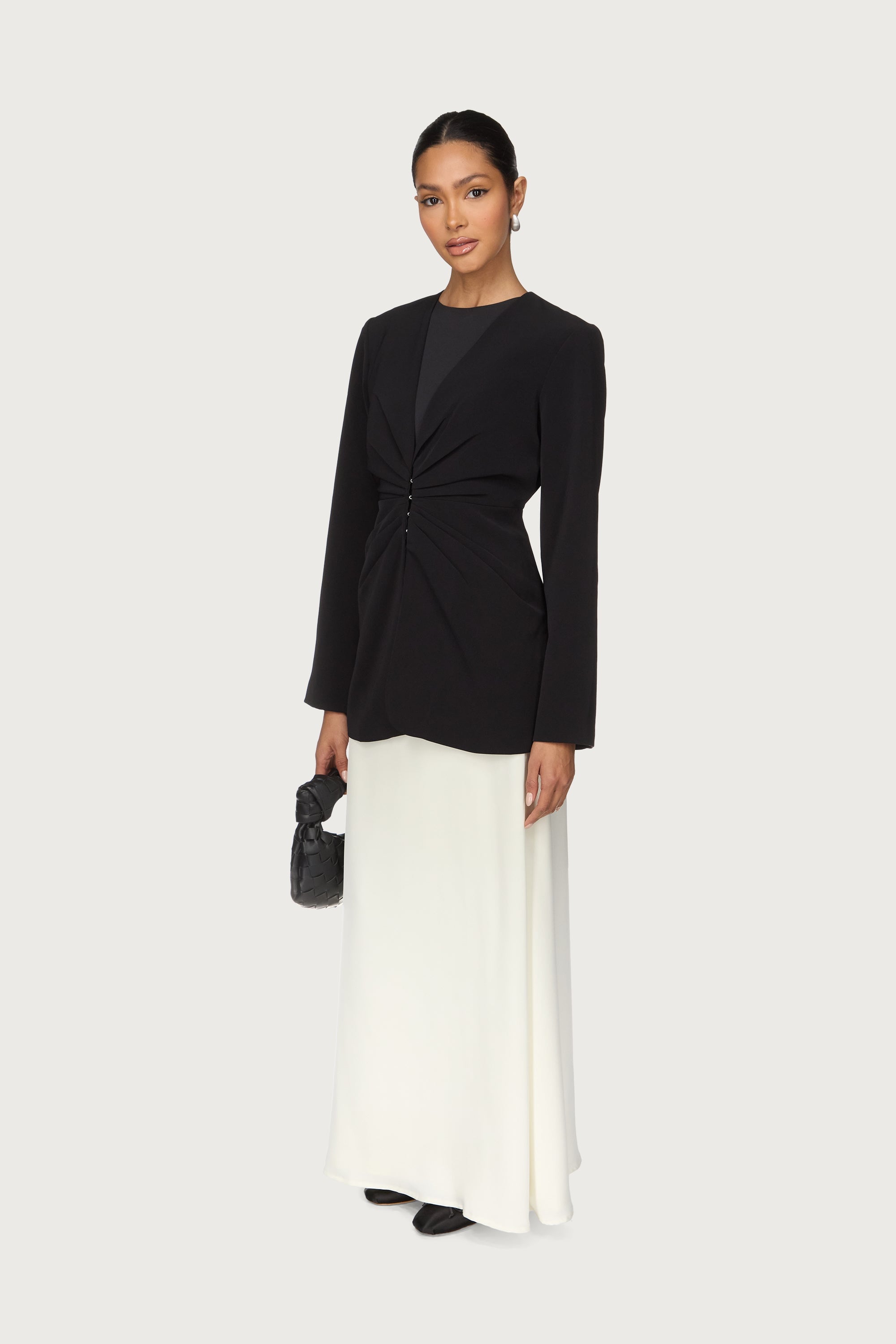 Cinch Blazer - Black Abayas Veiled 