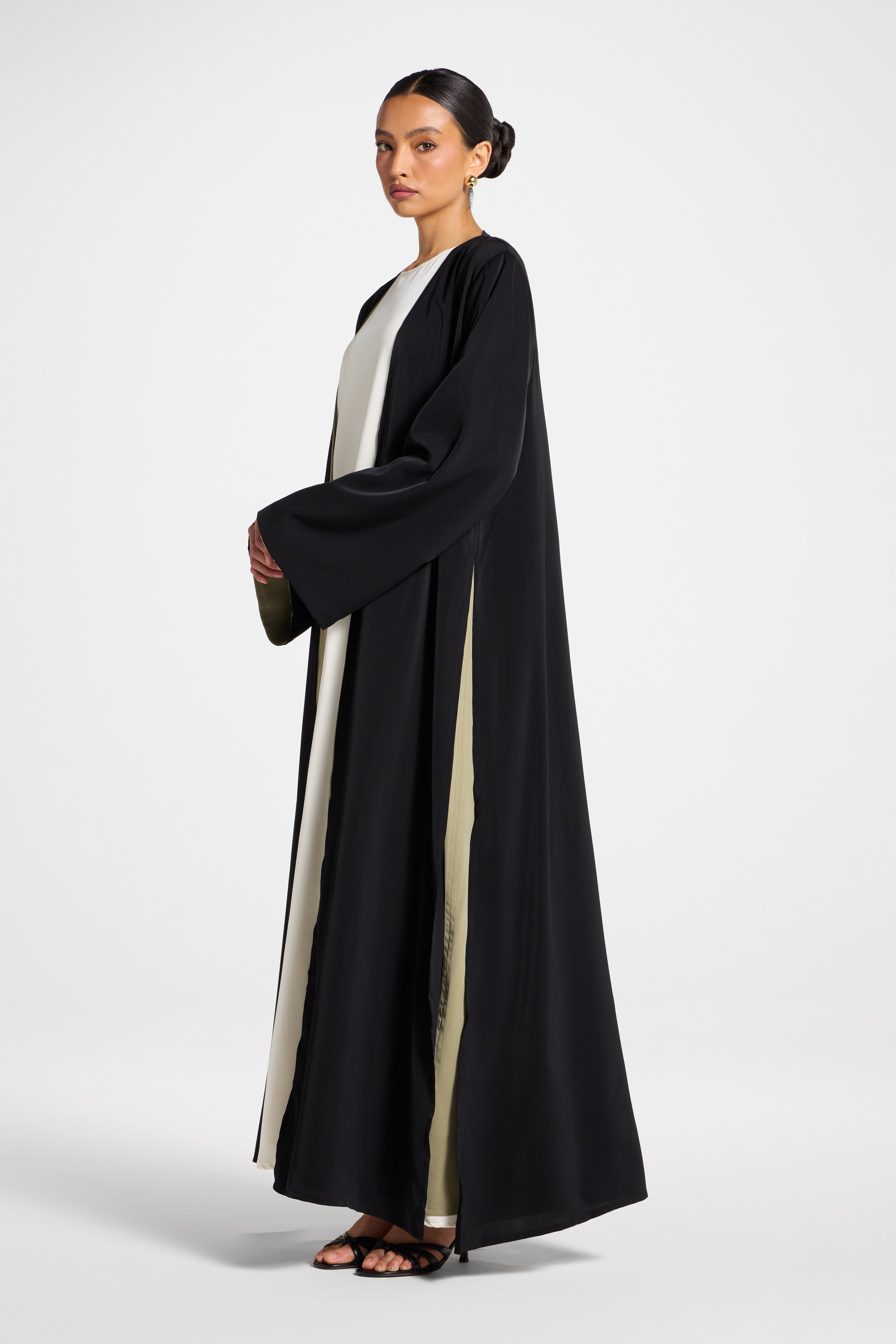 Contrast Open Abaya - Midnight Forest Abayas Veiled 