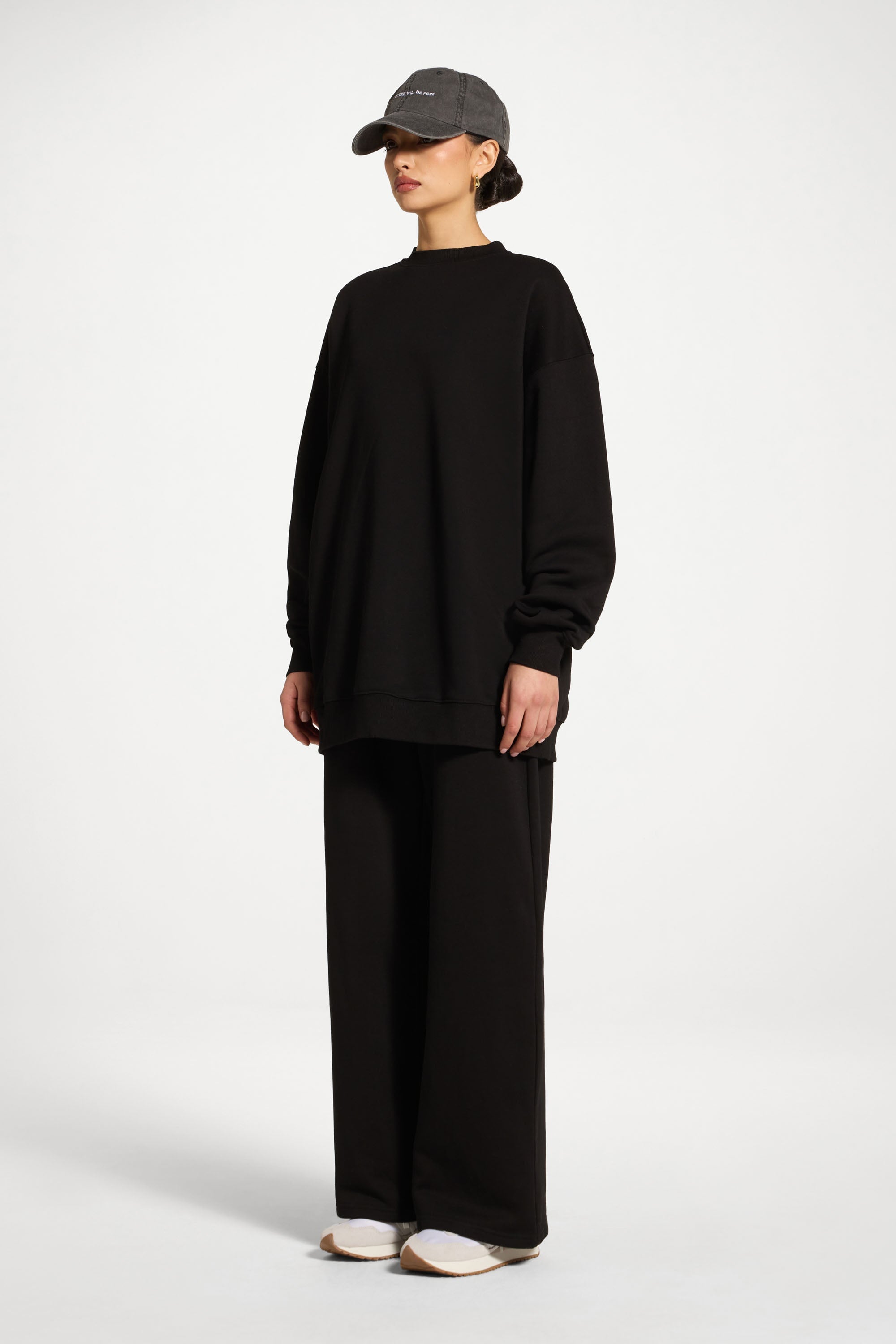 Cotton Wide Leg Sweatpants - Black Abayas Veiled 