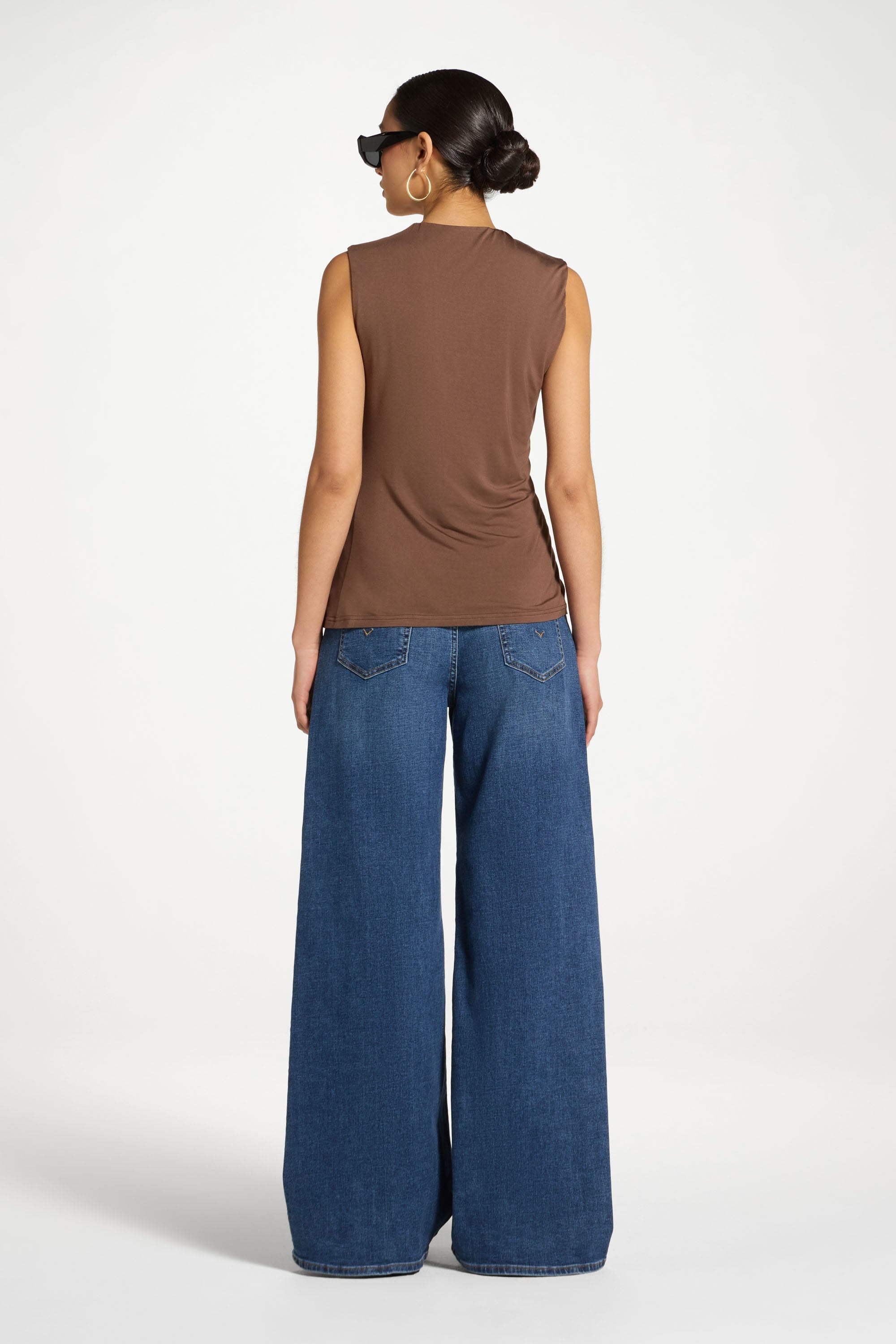 Essential Bamboo Tank Top - Coffee Abayas Veiled 