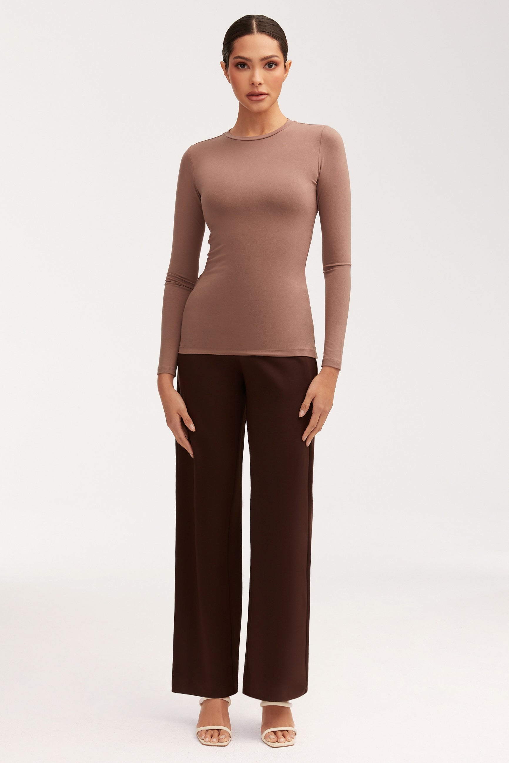 Essential Crew Neck Bamboo Jersey Top - Deep Taupe Tops Veiled 