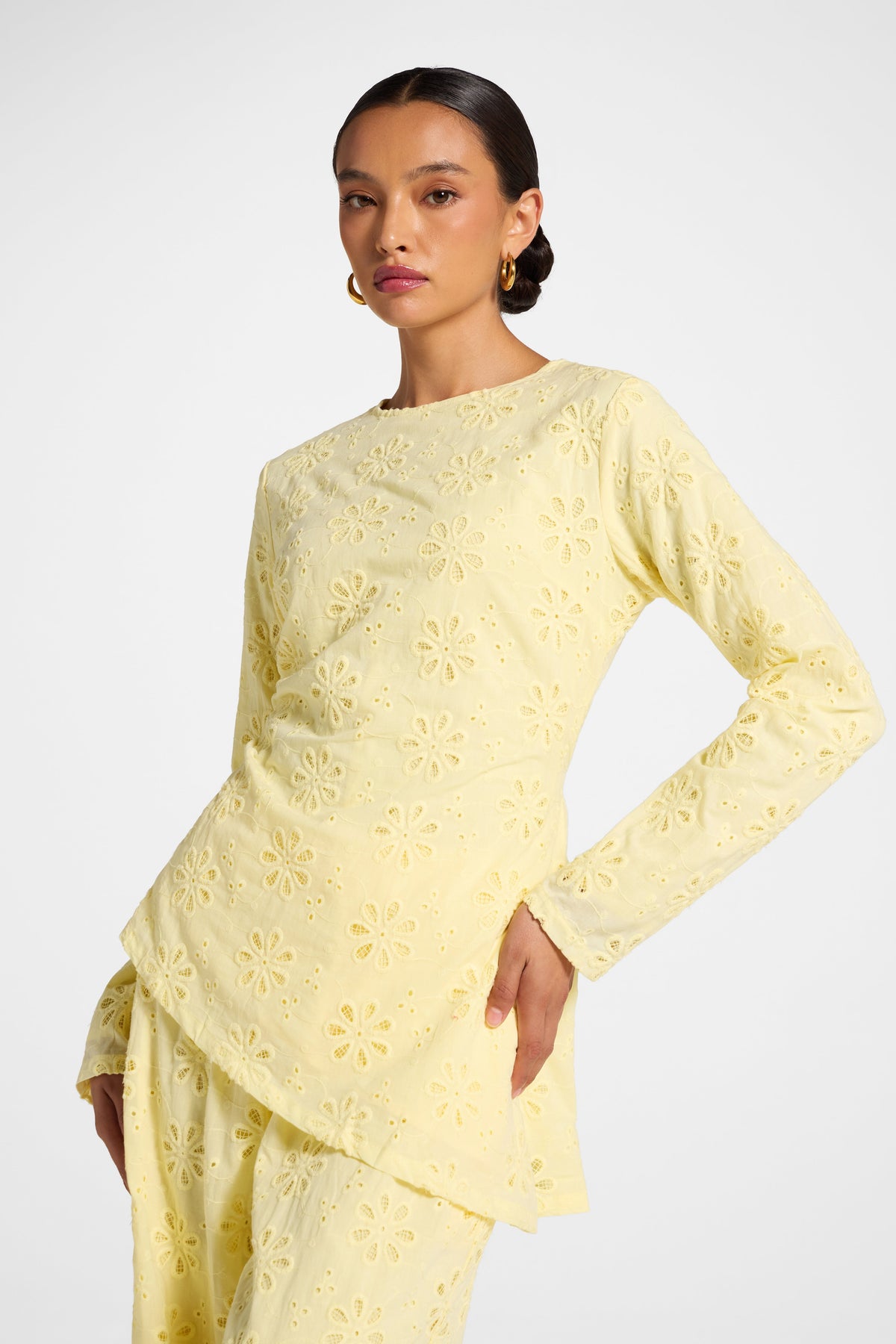 Eyelet Asymmetric Top - Anise Flower Top Veiled 