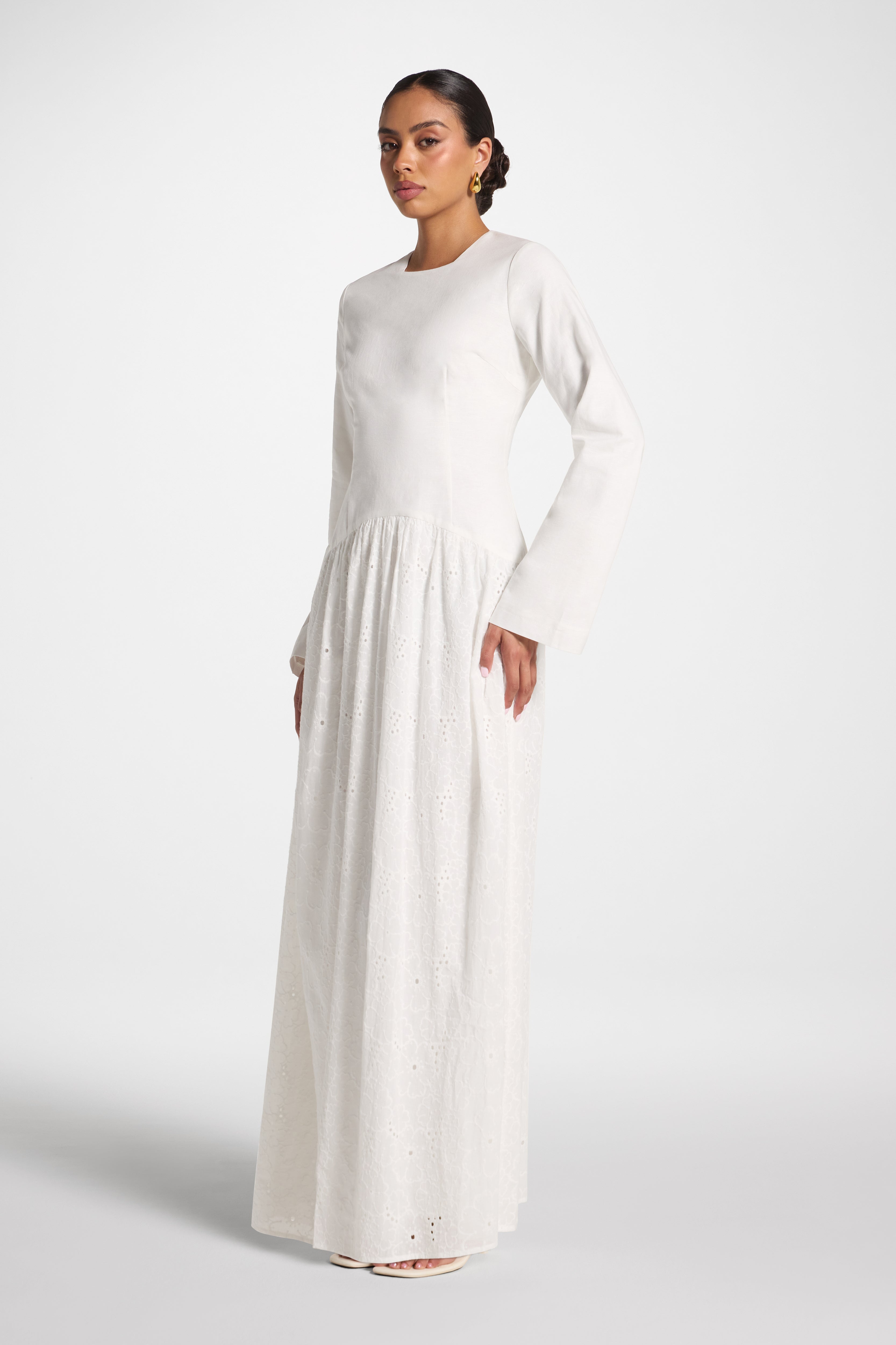 Eyelet Lace Up Maxi Dress - White Abayas Veiled 