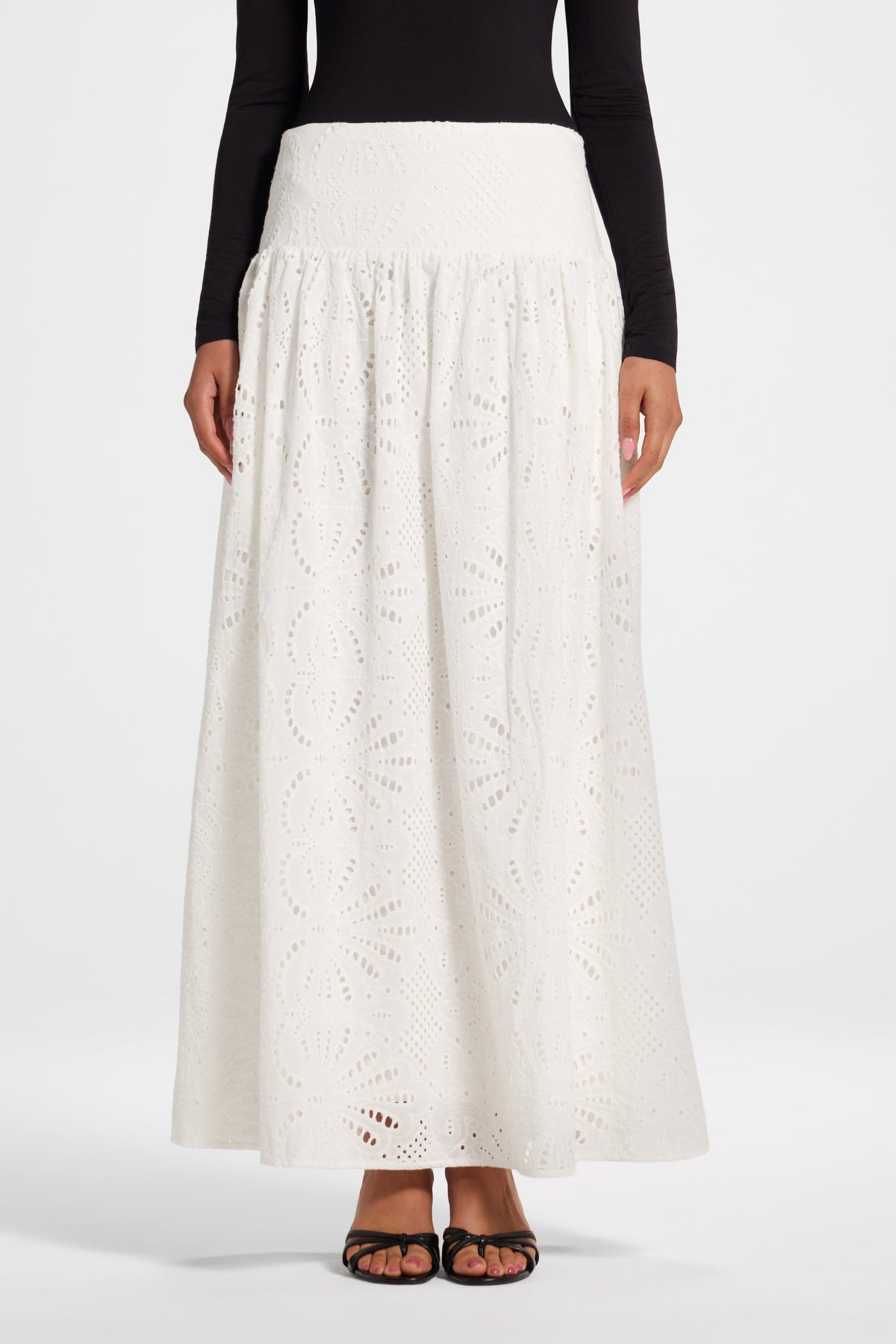Eyelet Skirt - White Bottoms Veiled 