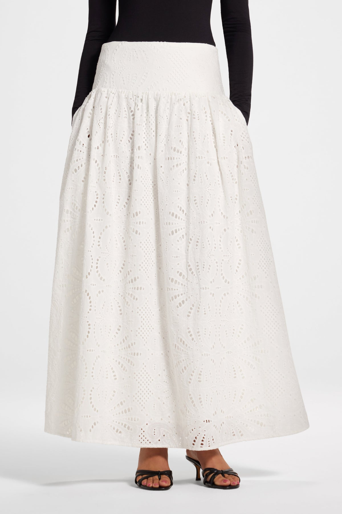 Eyelet Skirt - White Bottoms Veiled 